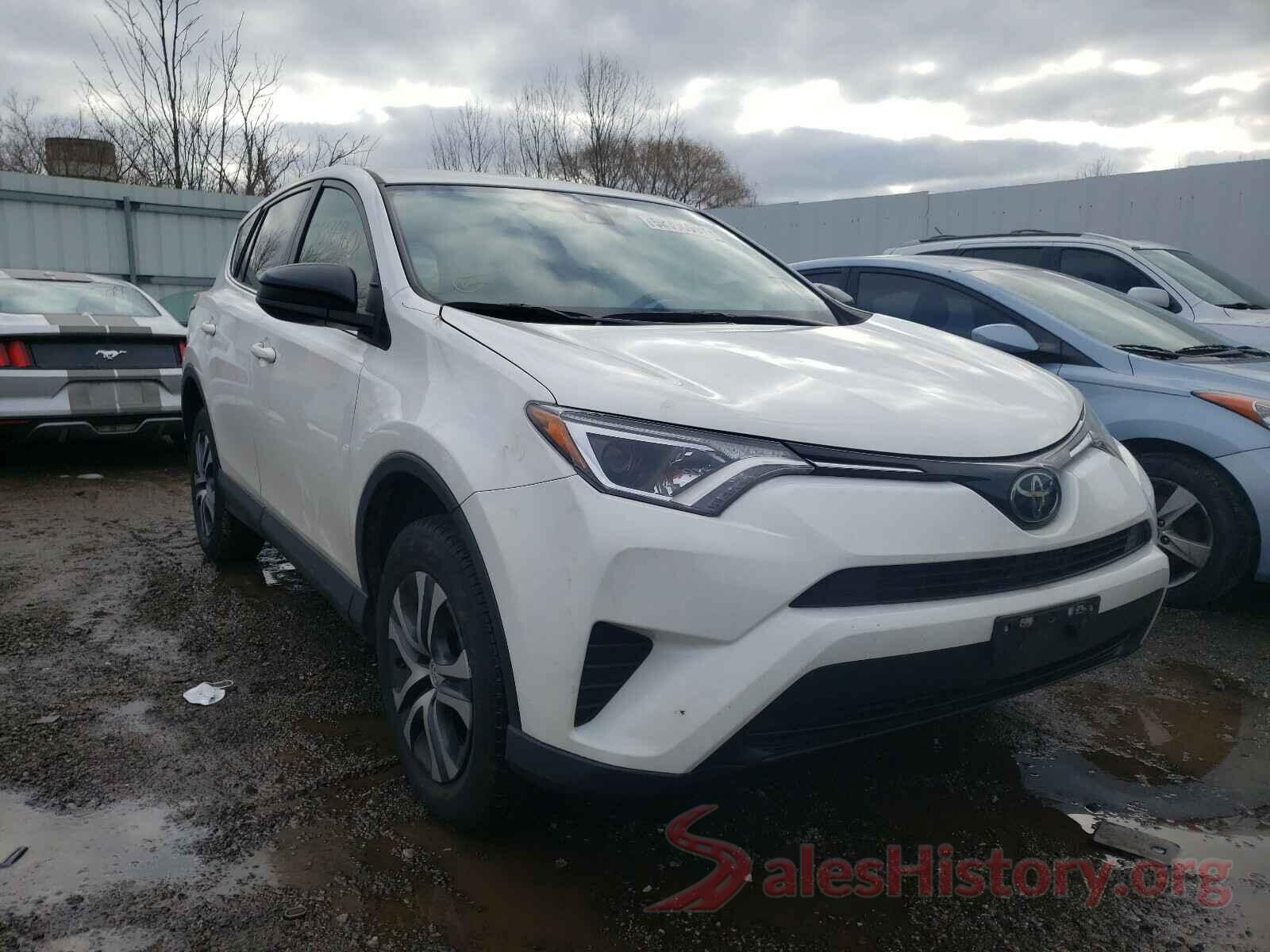 JTMBFREV1JJ735825 2018 TOYOTA RAV4