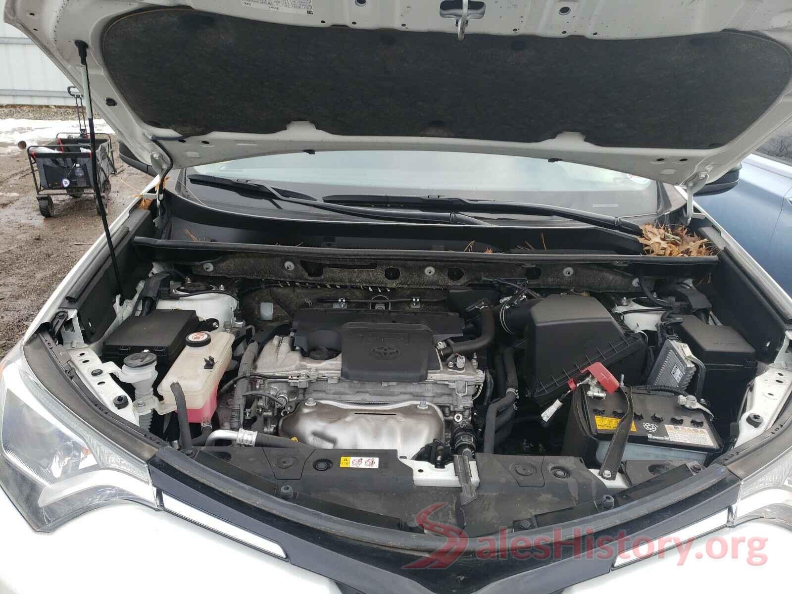 JTMBFREV1JJ735825 2018 TOYOTA RAV4