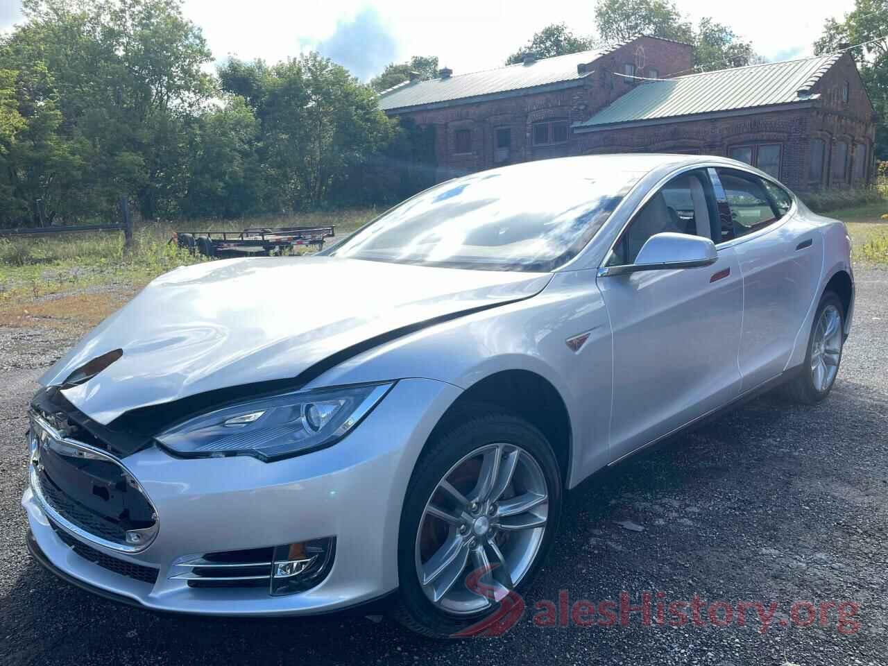 5YJSA1CN8DFP24318 2013 TESLA MODEL S