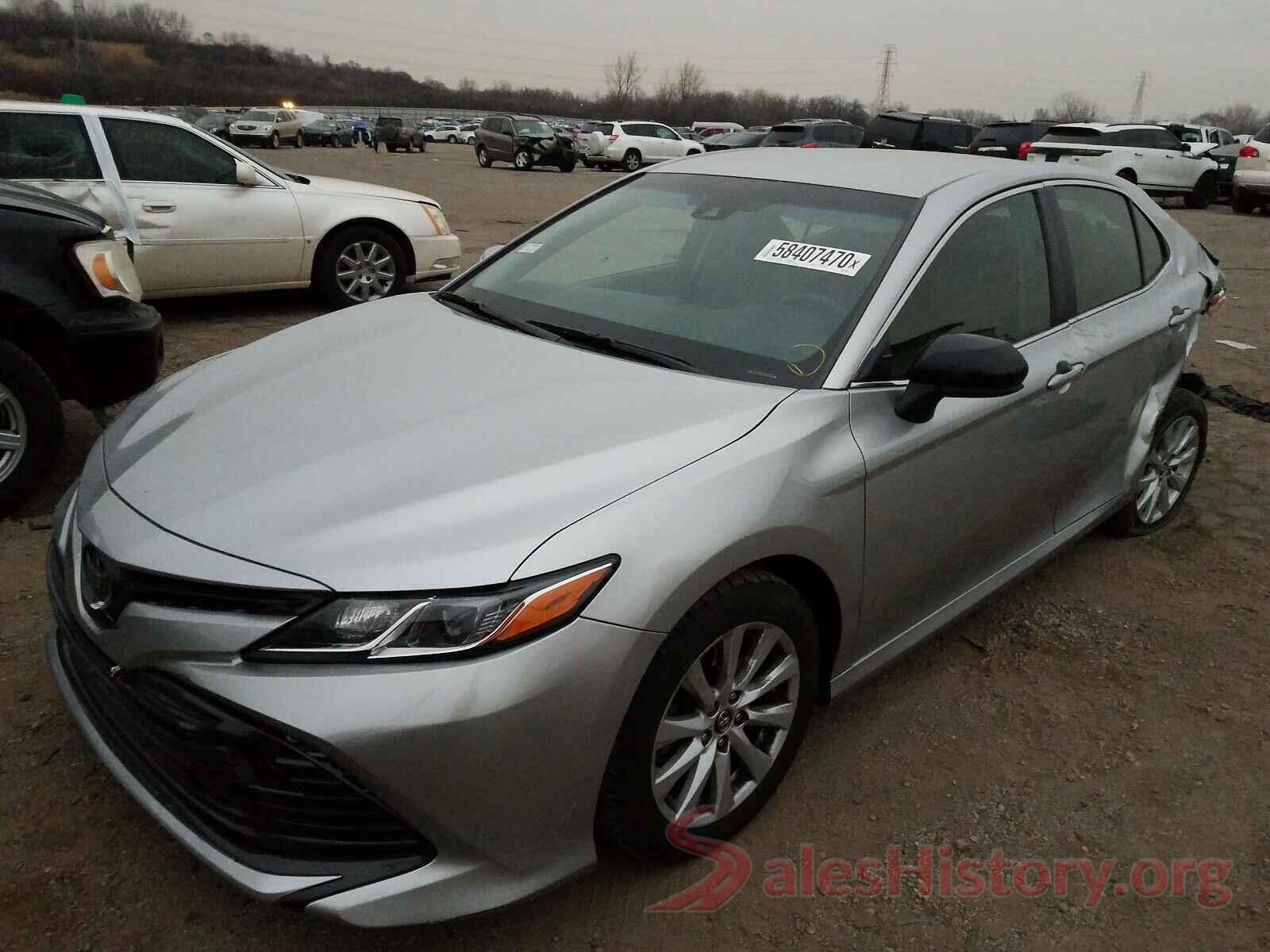 JTNB11HK6J3026468 2018 TOYOTA CAMRY