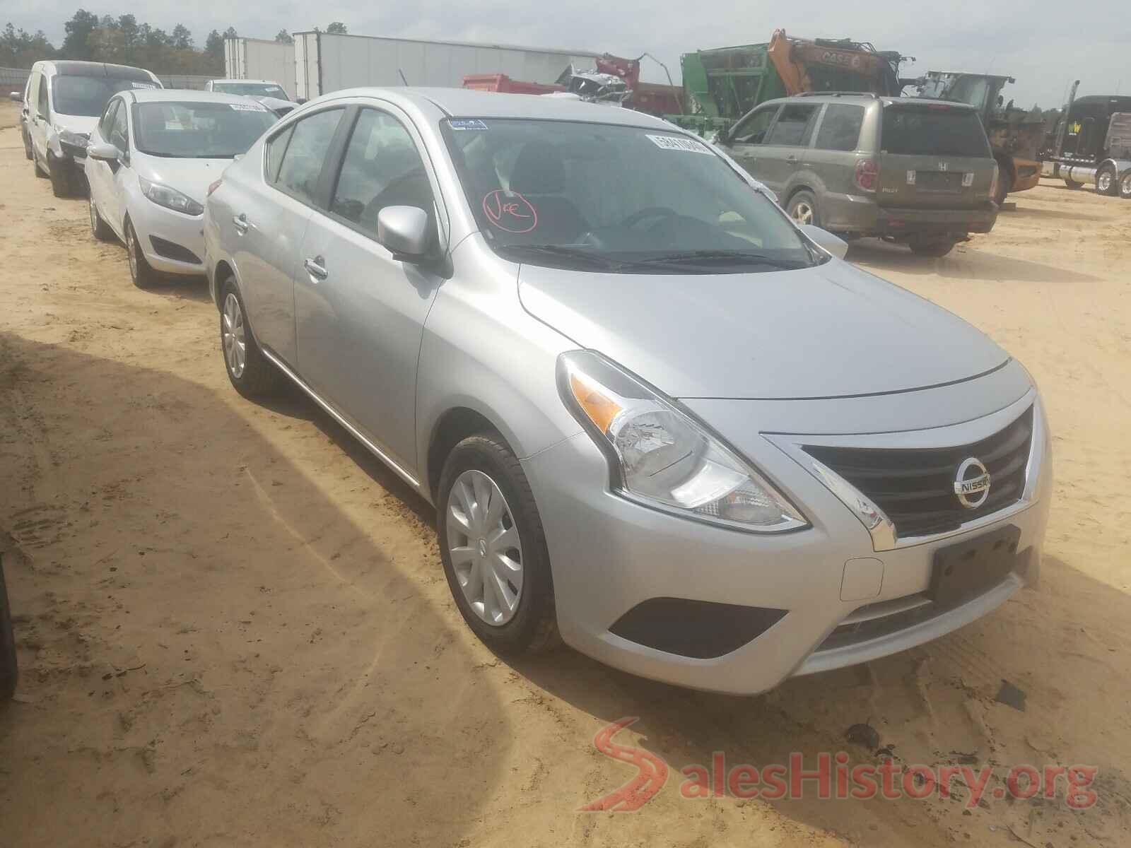 3N1CN7AP1JK435612 2018 NISSAN VERSA