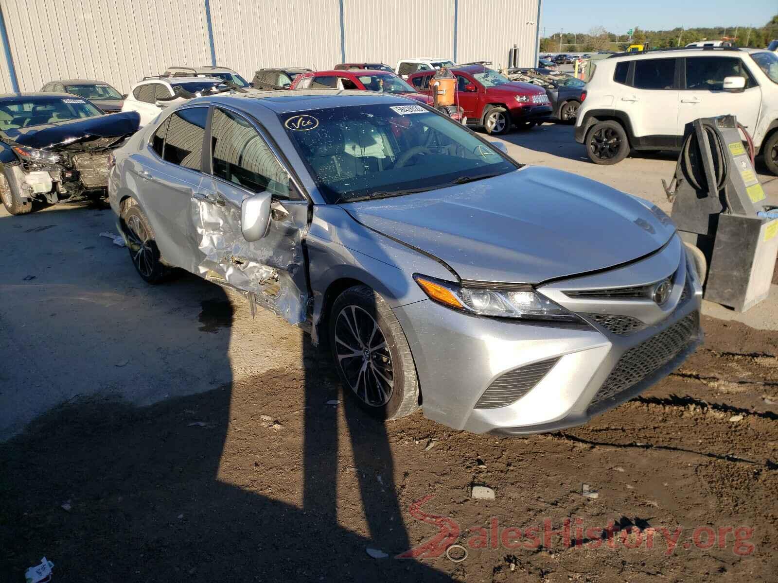 4T1B11HK9JU012719 2018 TOYOTA CAMRY