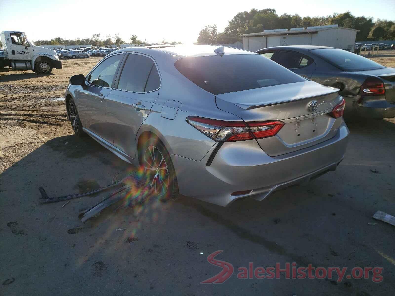 4T1B11HK9JU012719 2018 TOYOTA CAMRY