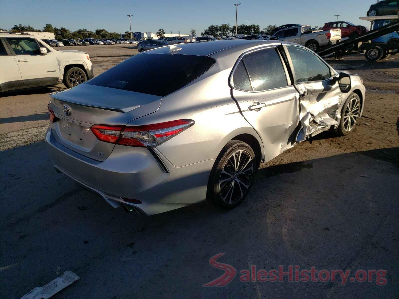 4T1B11HK9JU012719 2018 TOYOTA CAMRY