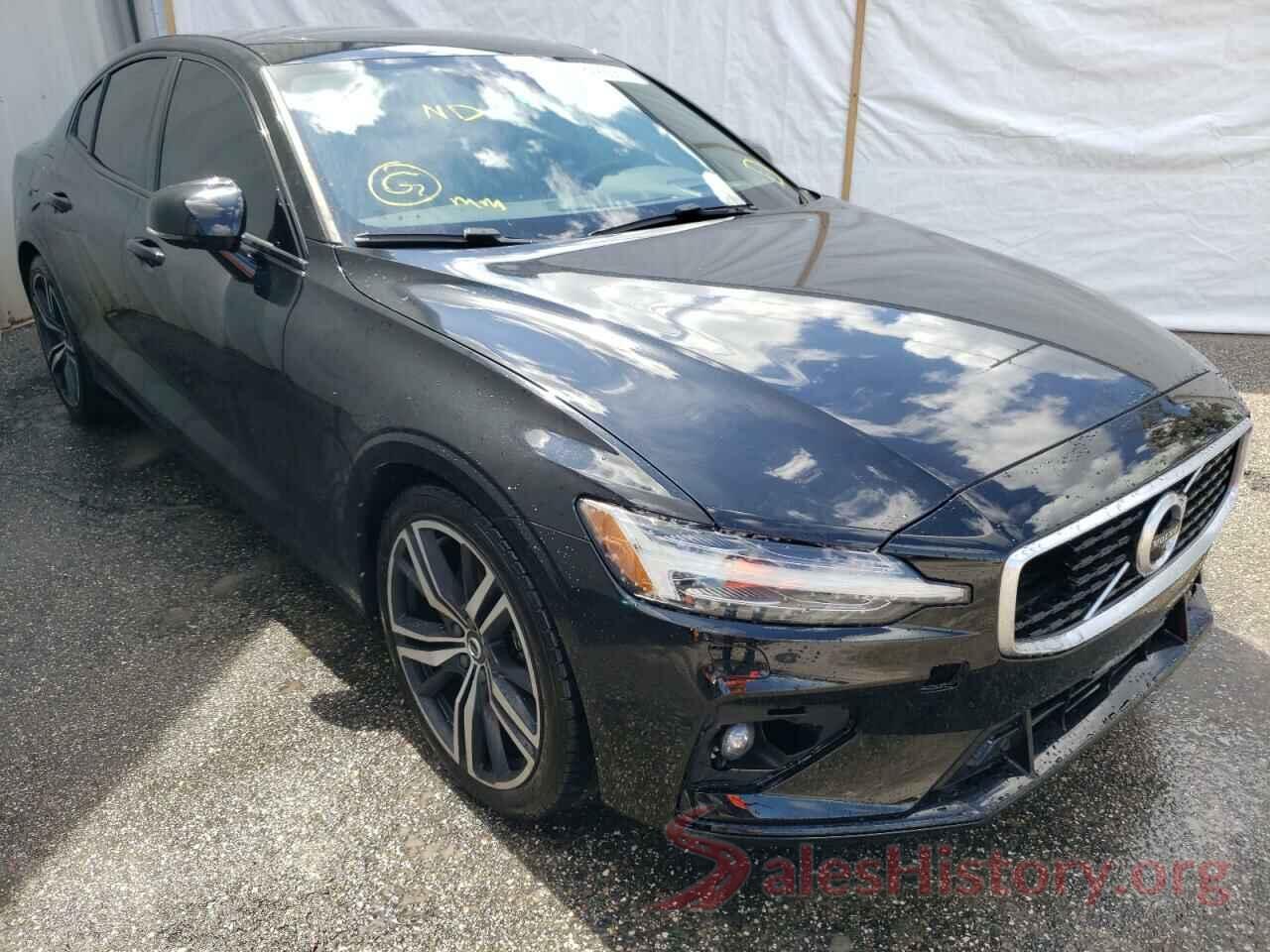 7JR102FMXKG004692 2019 VOLVO S60