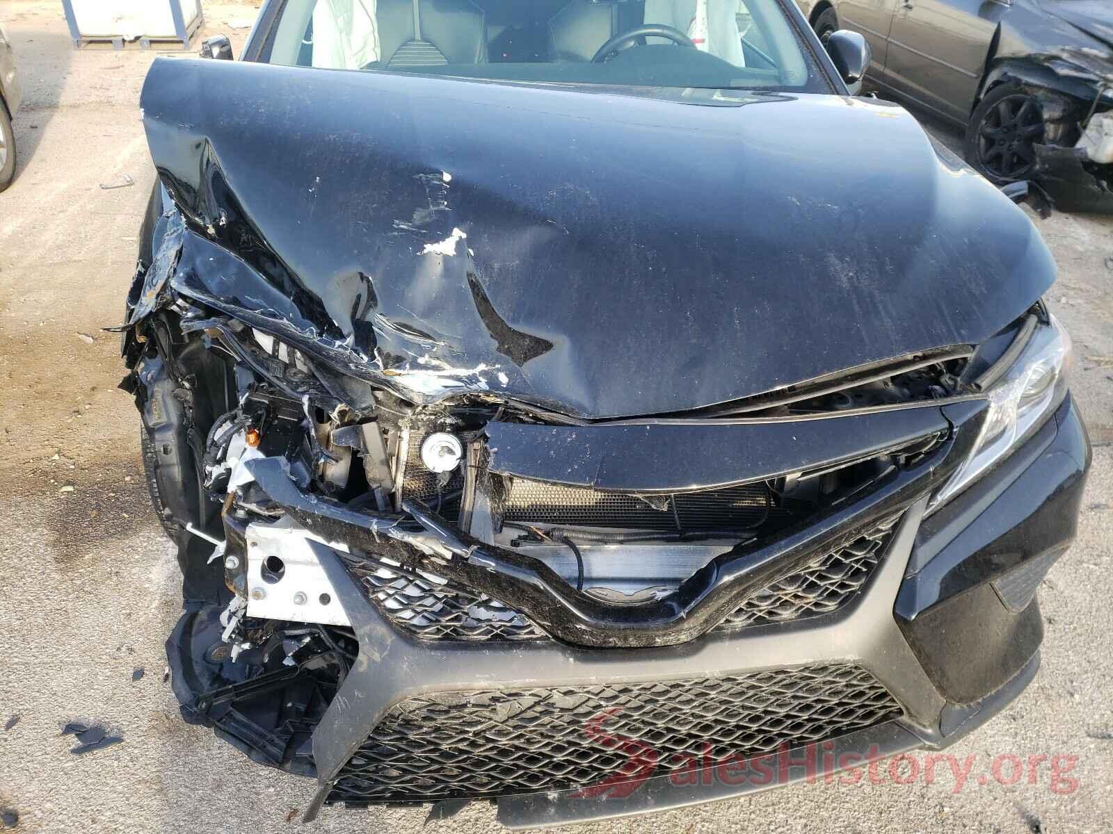 4T1B11HK3JU151132 2018 TOYOTA CAMRY