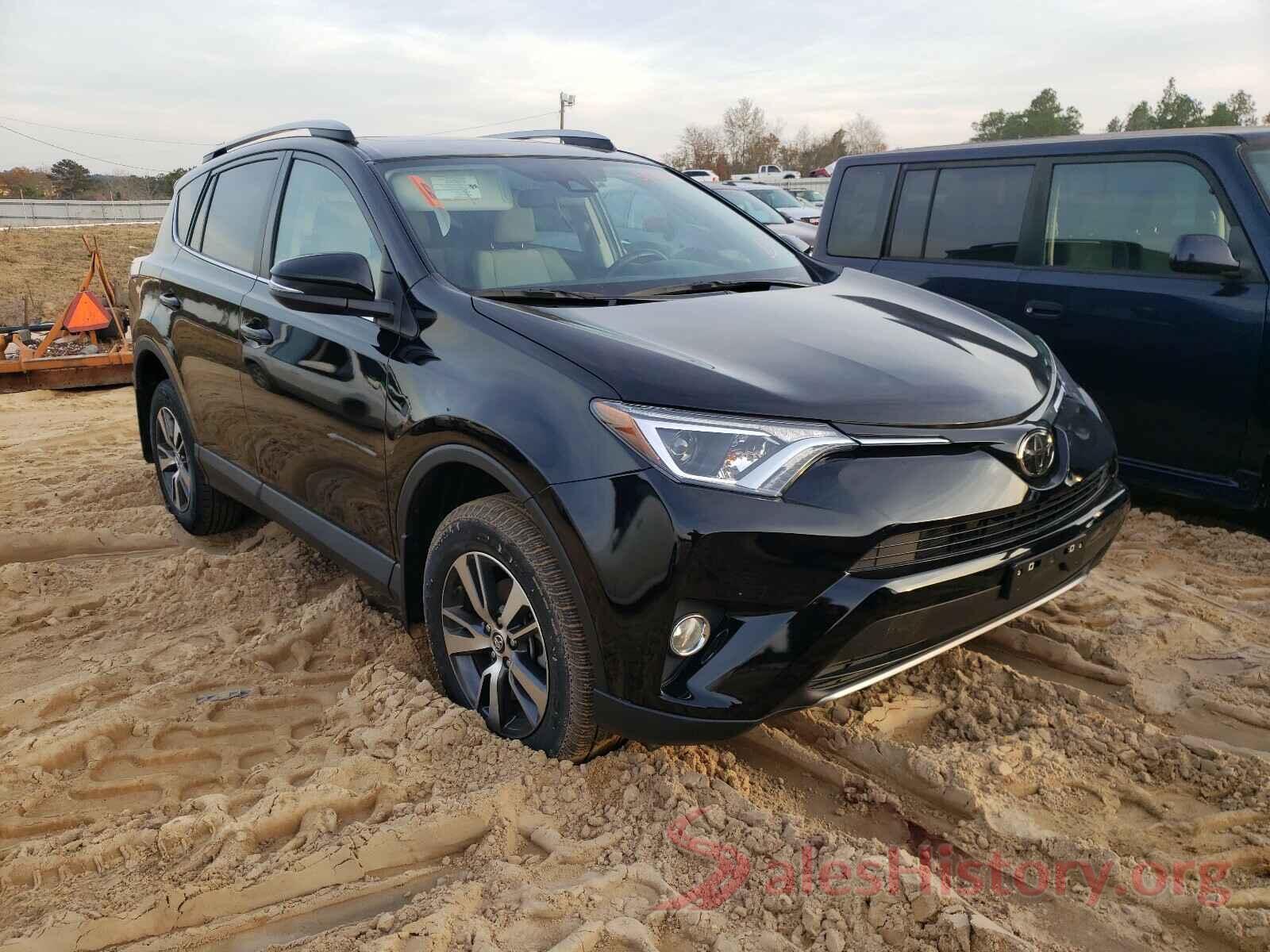 2T3WFREV2JW465037 2018 TOYOTA RAV4