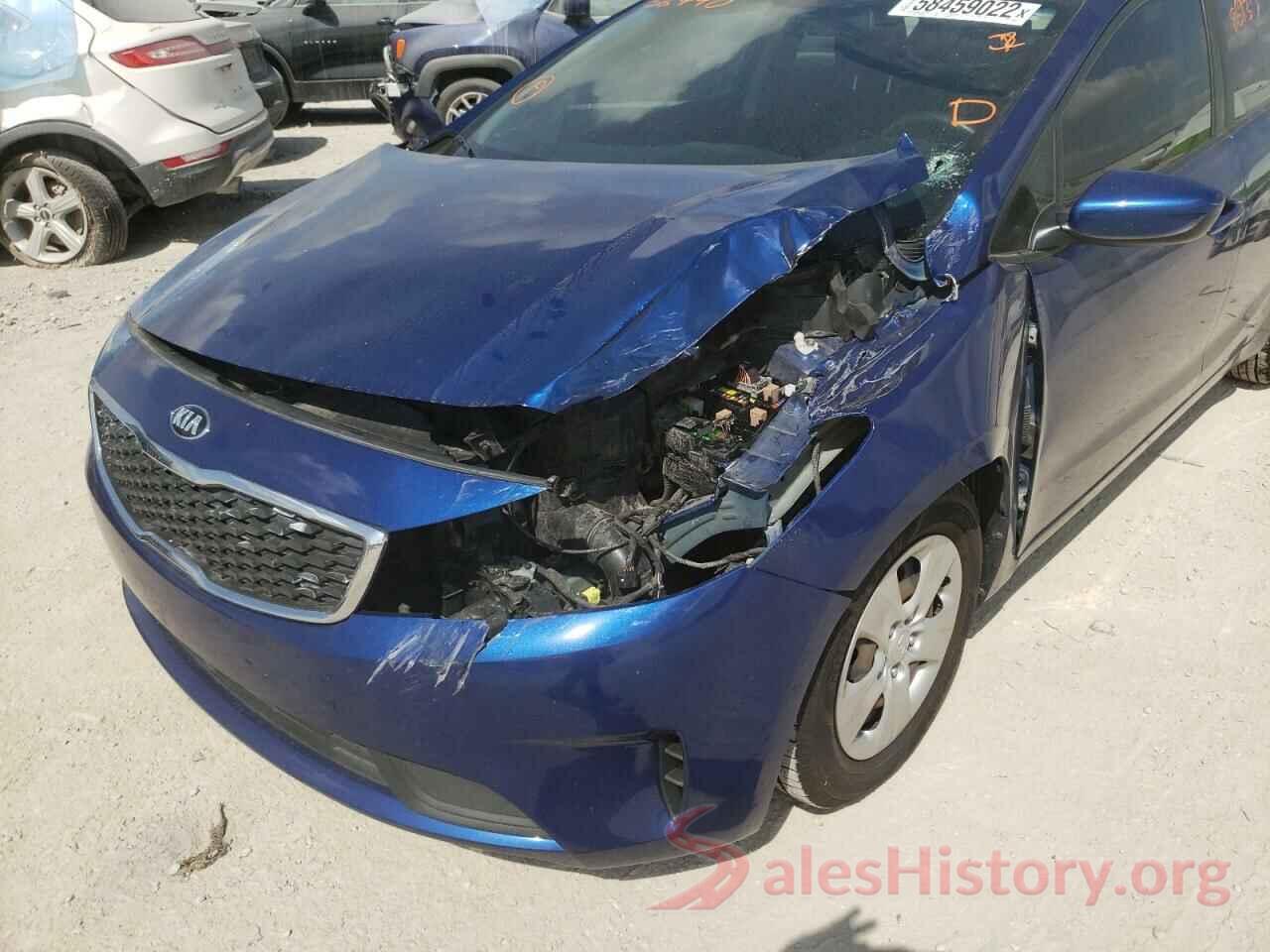 3KPFK4A71HE158440 2017 KIA FORTE