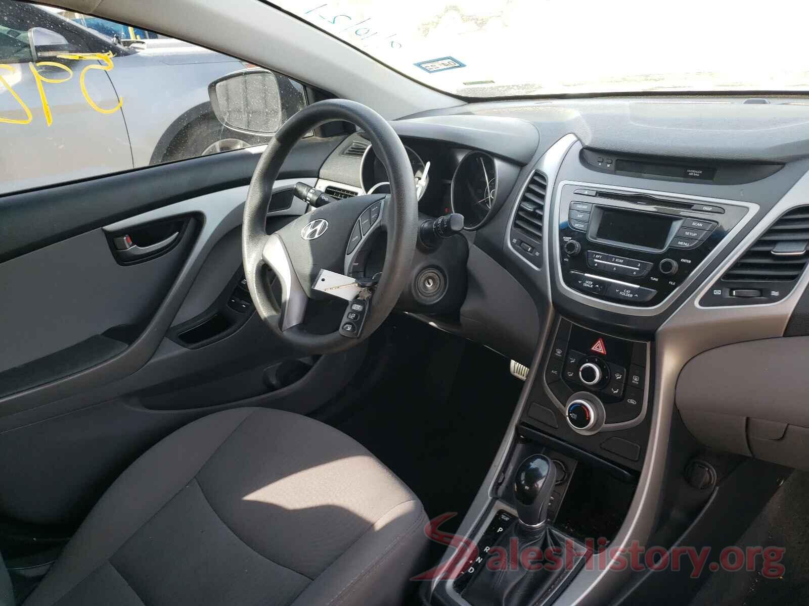 5NPDH4AE2GH758009 2016 HYUNDAI ELANTRA