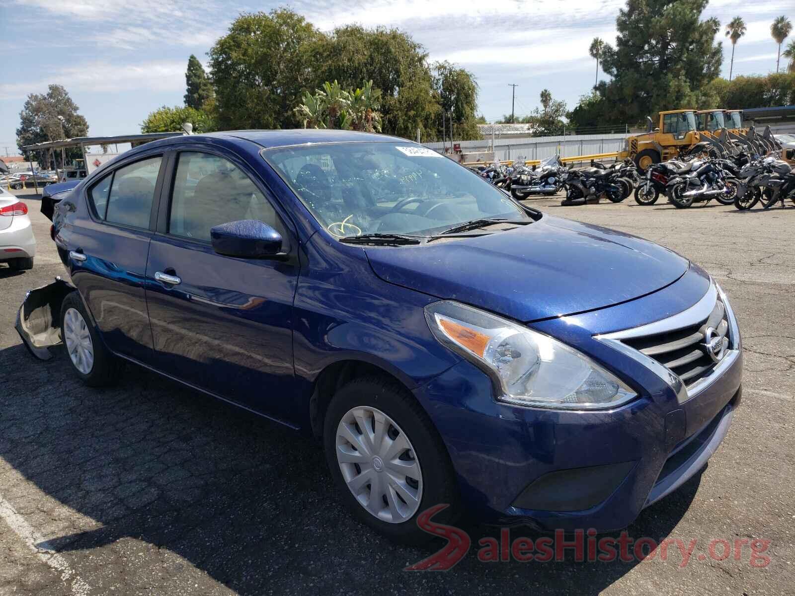 3N1CN7AP2JL855888 2018 NISSAN VERSA