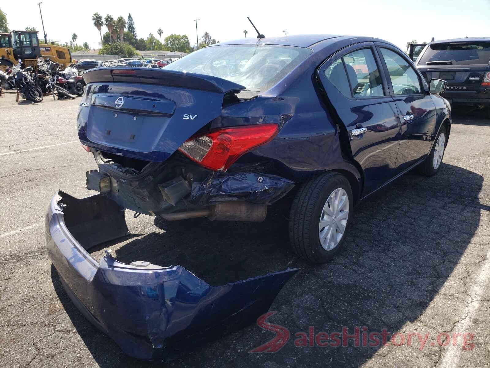 3N1CN7AP2JL855888 2018 NISSAN VERSA