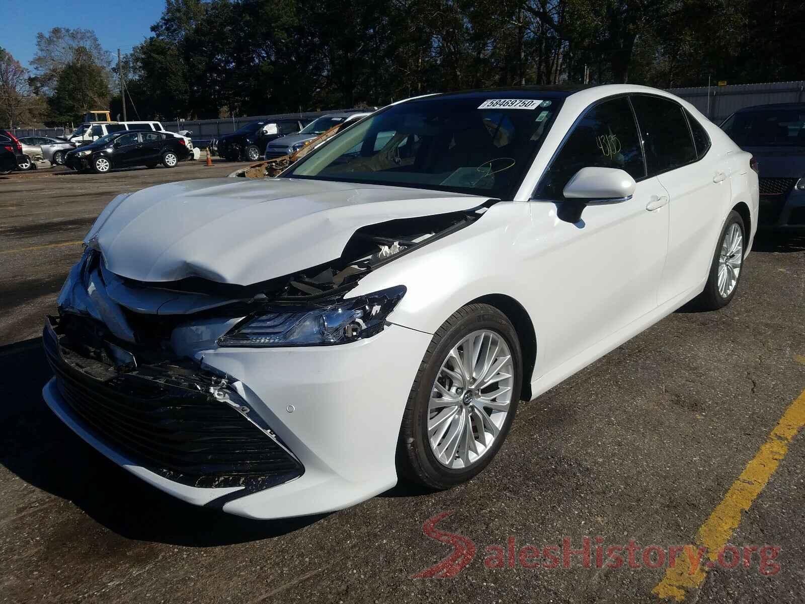 4T1B11HK7JU003257 2018 TOYOTA CAMRY