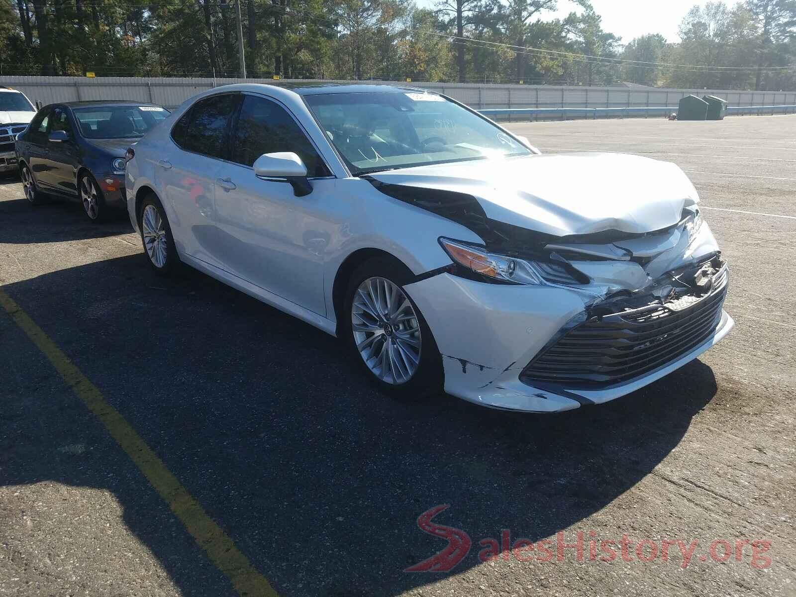 4T1B11HK7JU003257 2018 TOYOTA CAMRY