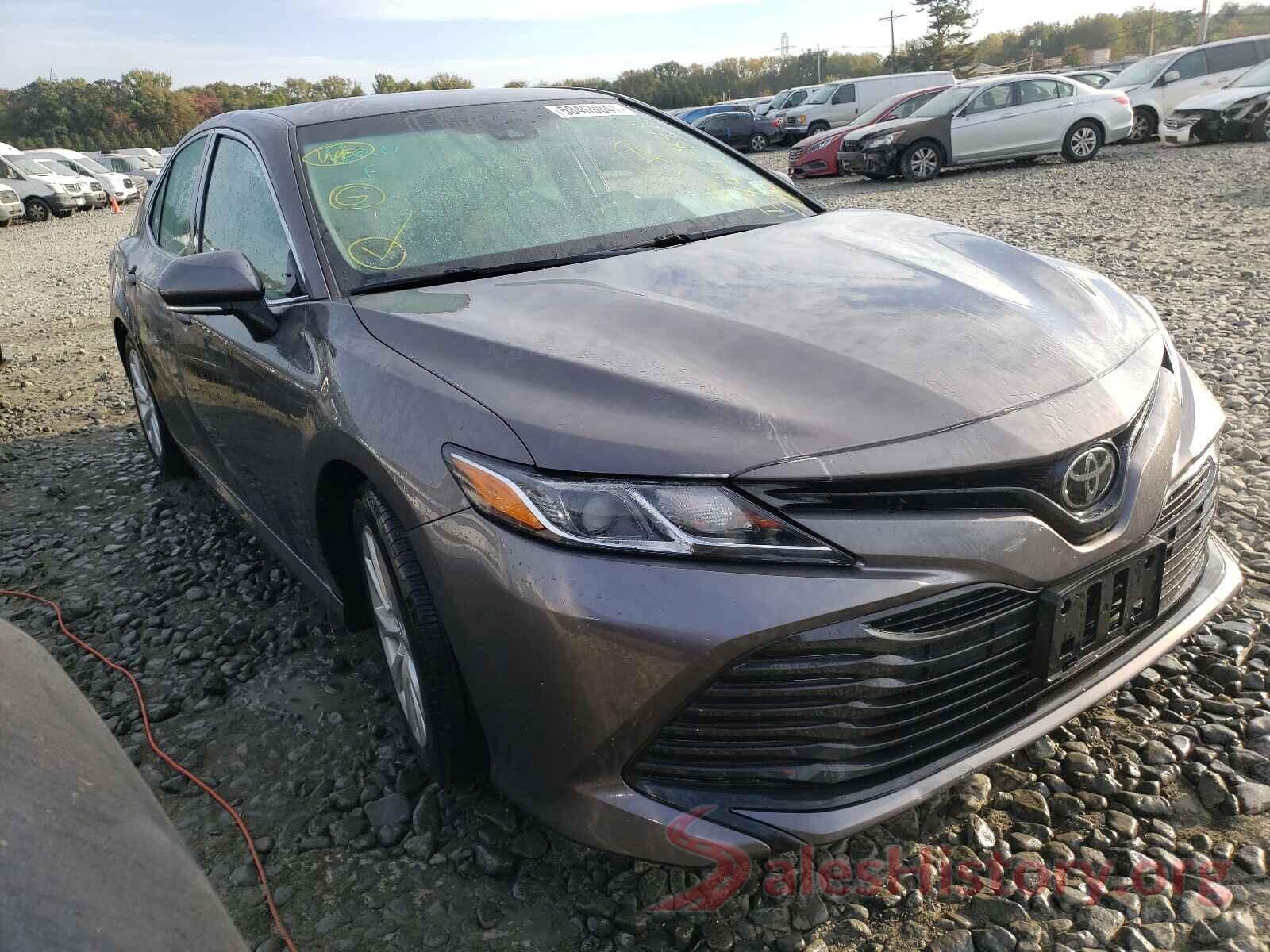 4T1B11HK4JU017777 2018 TOYOTA CAMRY