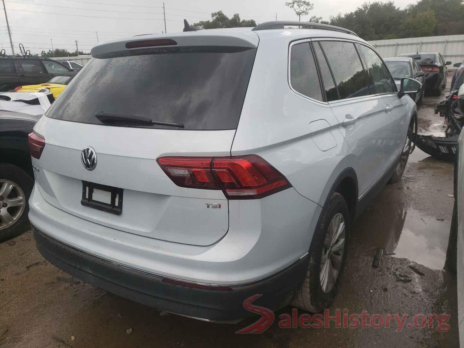 3VV3B7AX7JM051832 2018 VOLKSWAGEN TIGUAN