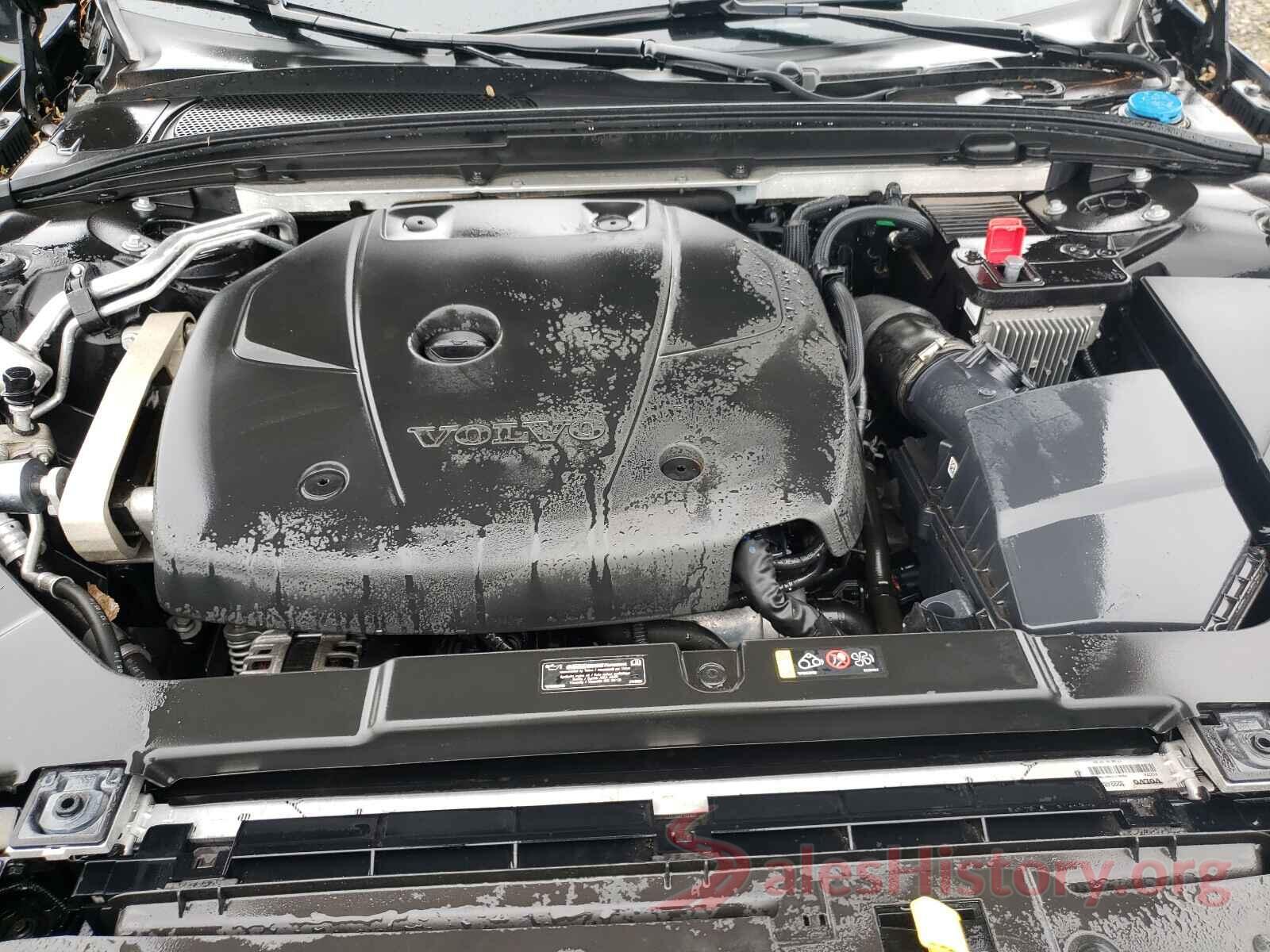 7JR102FK3KG002037 2019 VOLVO S60