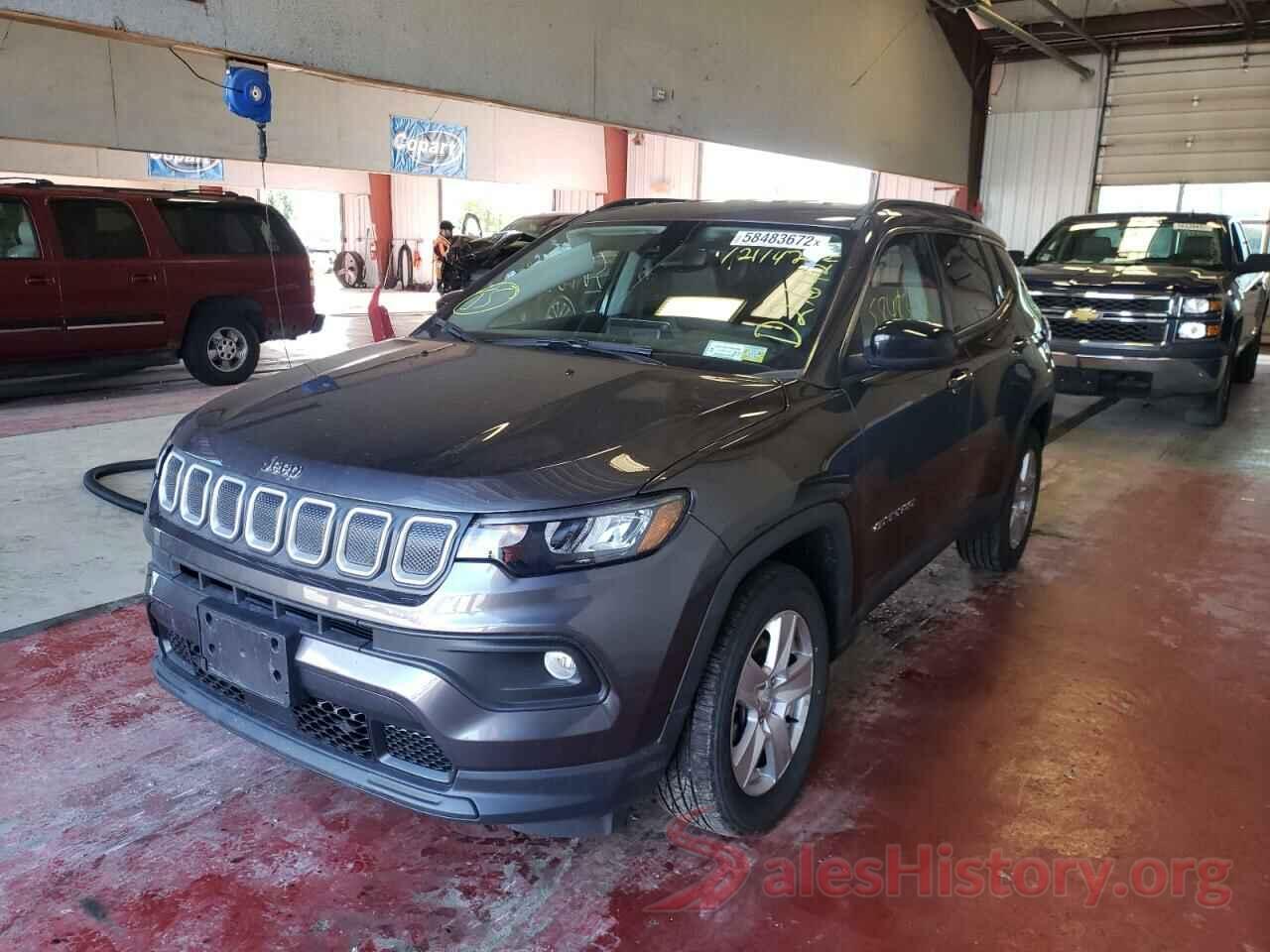 3C4NJDBB5NT121142 2022 JEEP COMPASS