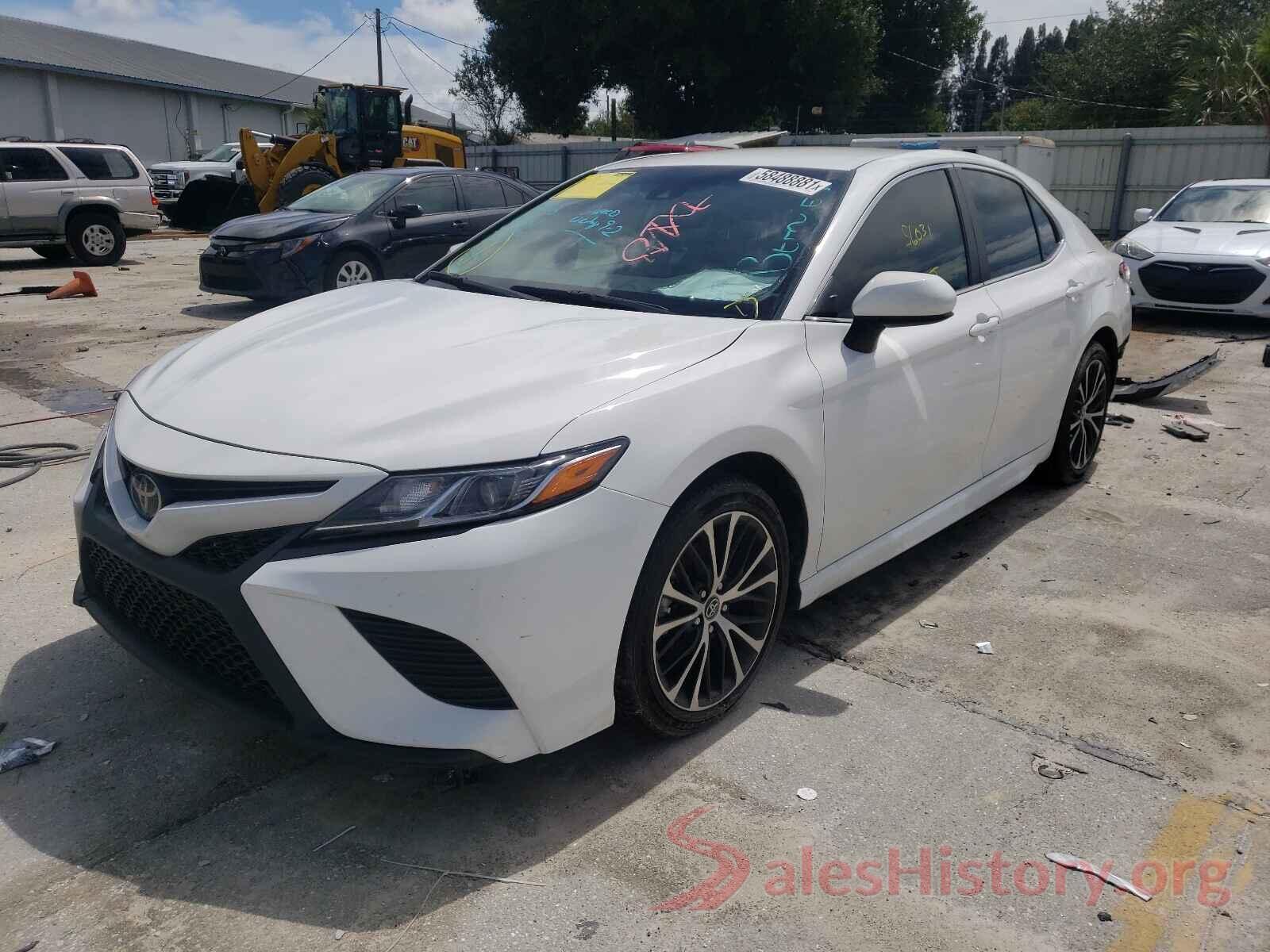 4T1B11HK5KU704042 2019 TOYOTA CAMRY