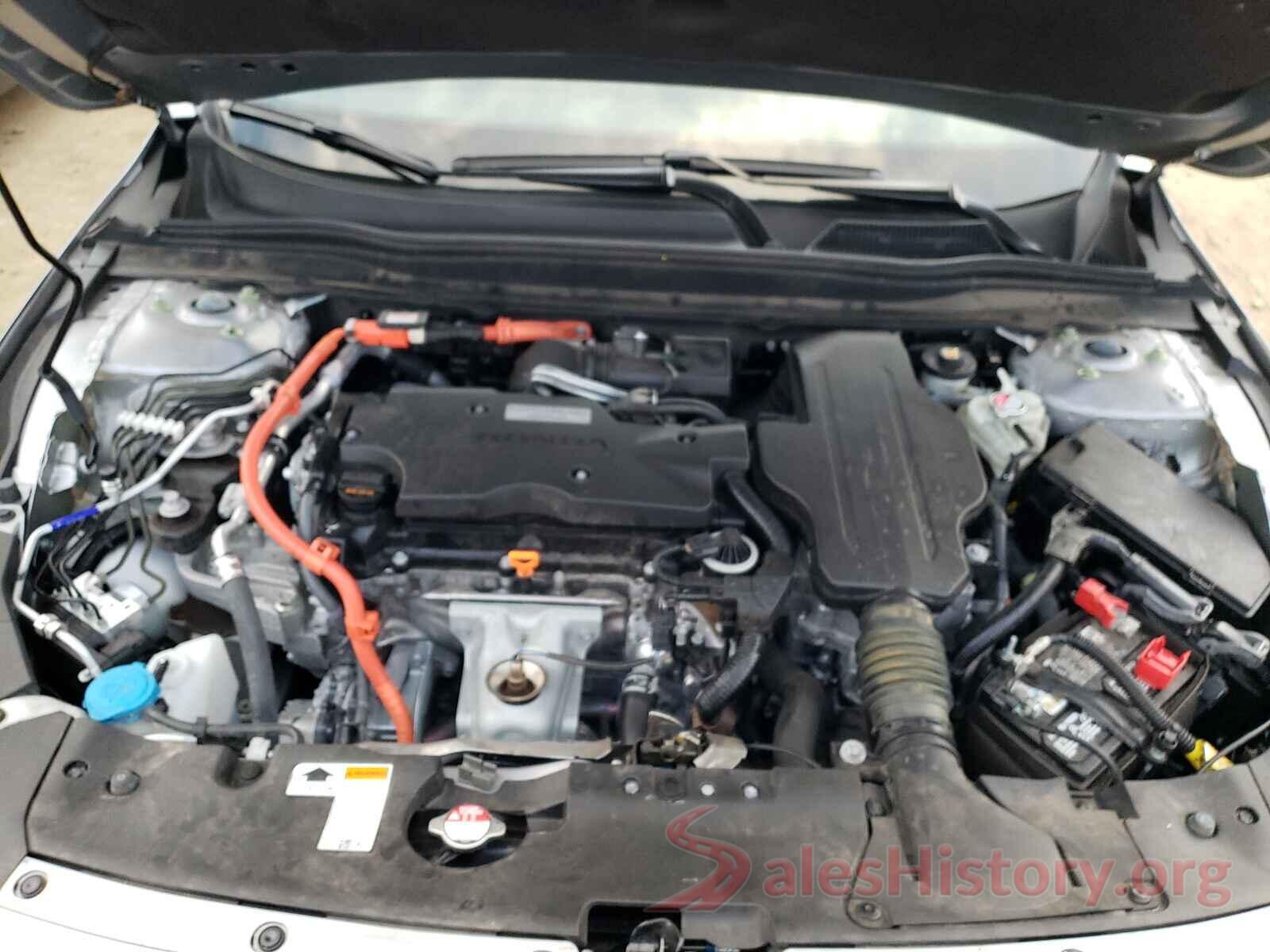 1HGCV3F99JA006933 2018 HONDA ACCORD