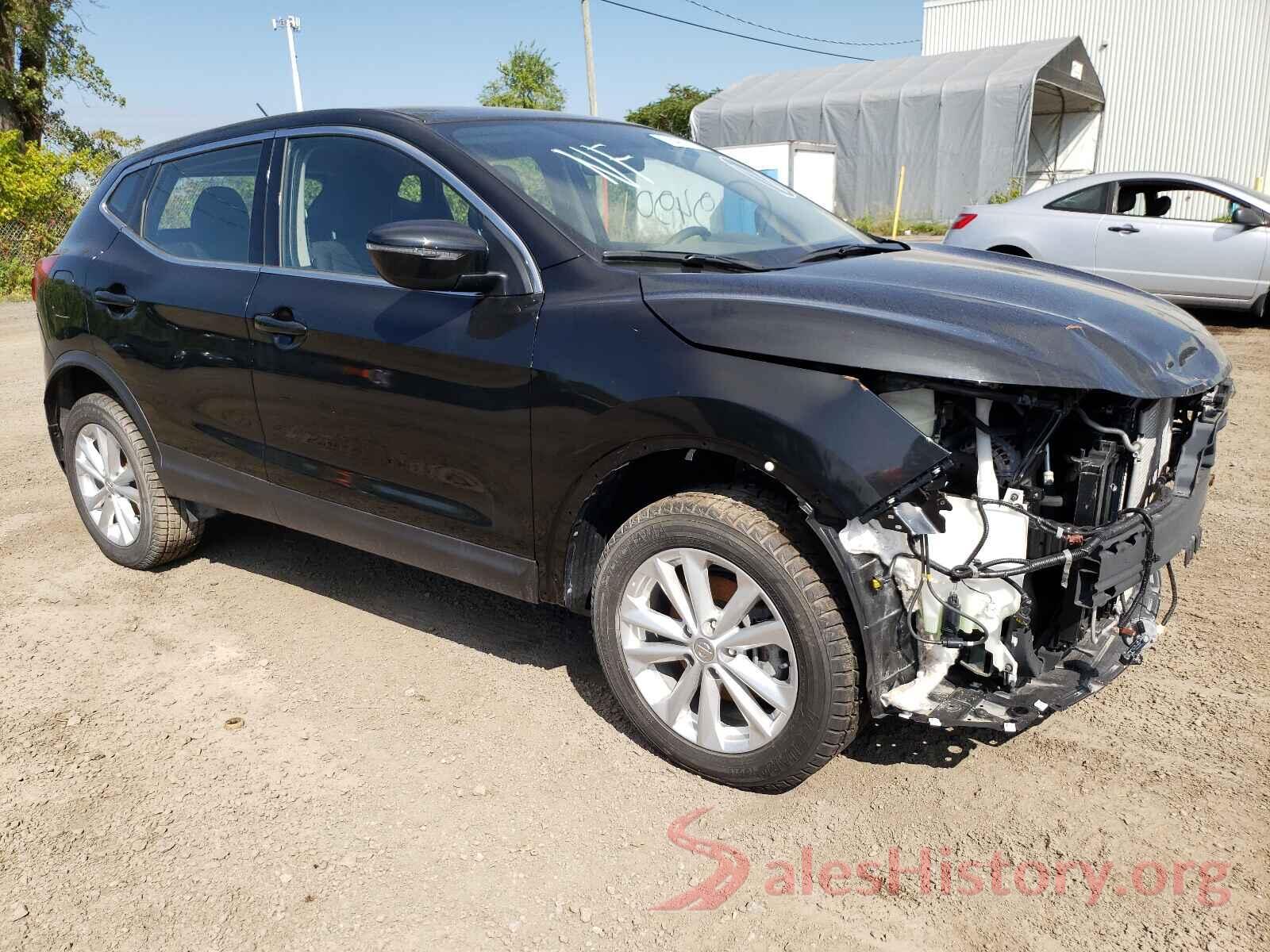 JN1BJ1CR3JW264417 2018 NISSAN ROGUE