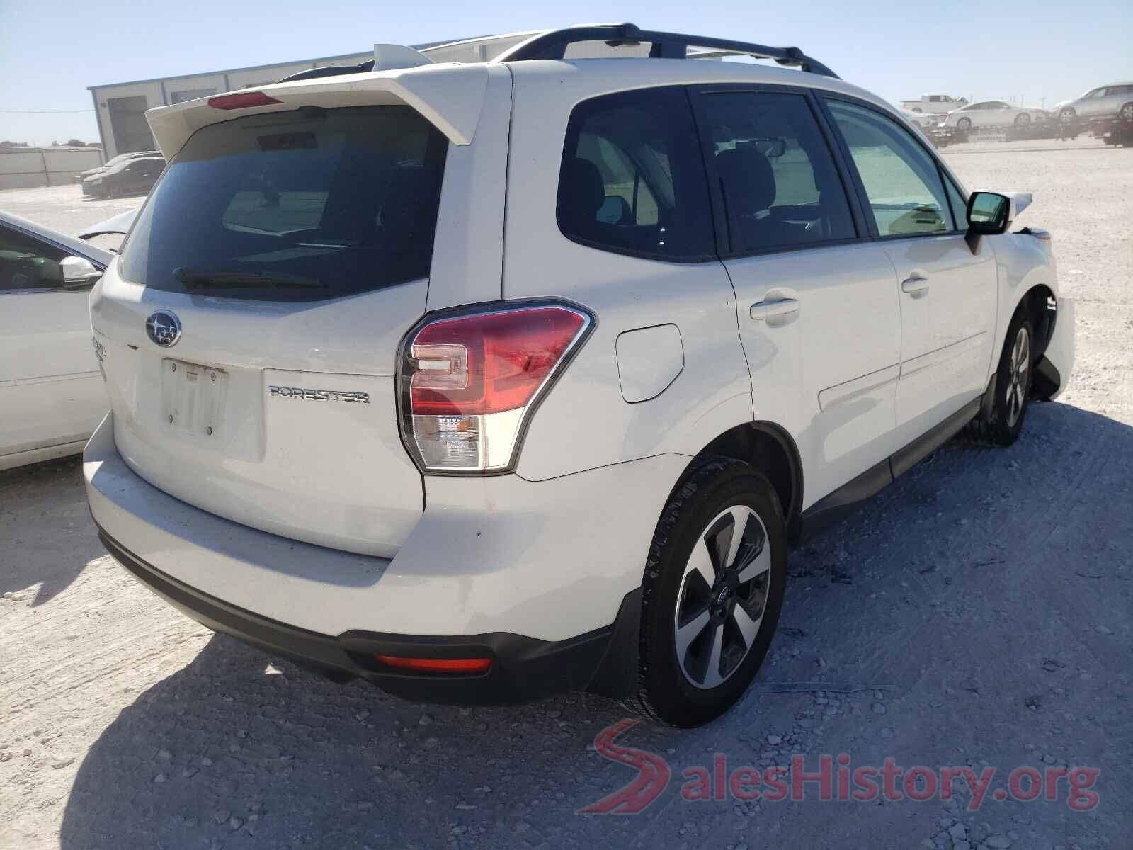 JF2SJAGC8JH555617 2018 SUBARU FORESTER