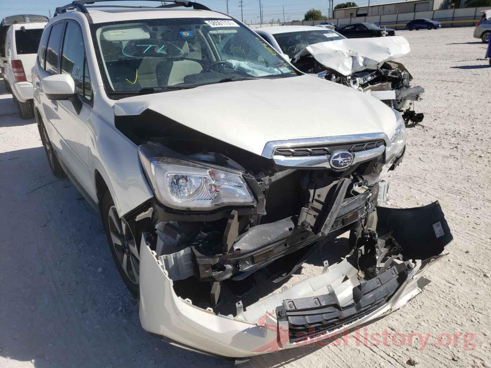 JF2SJAGC8JH555617 2018 SUBARU FORESTER