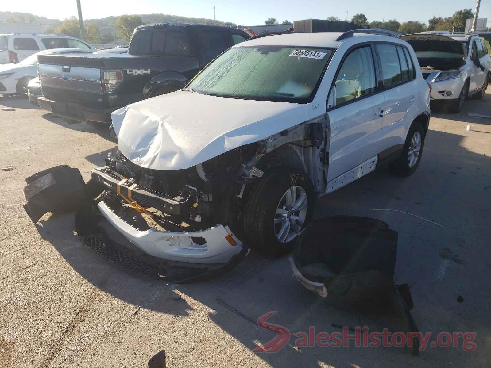 WVGAV7AX9HK001847 2017 VOLKSWAGEN TIGUAN