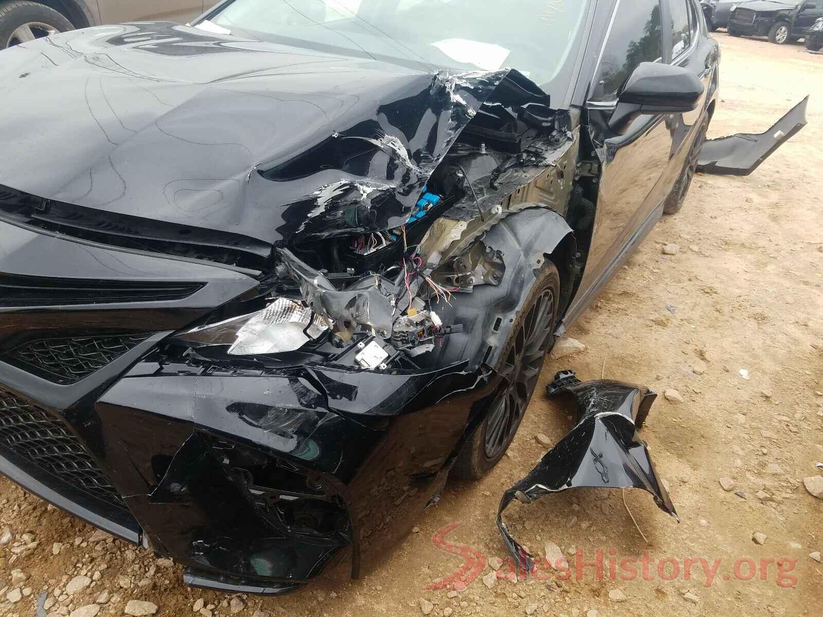 4T1B11HK3JU145511 2018 TOYOTA CAMRY