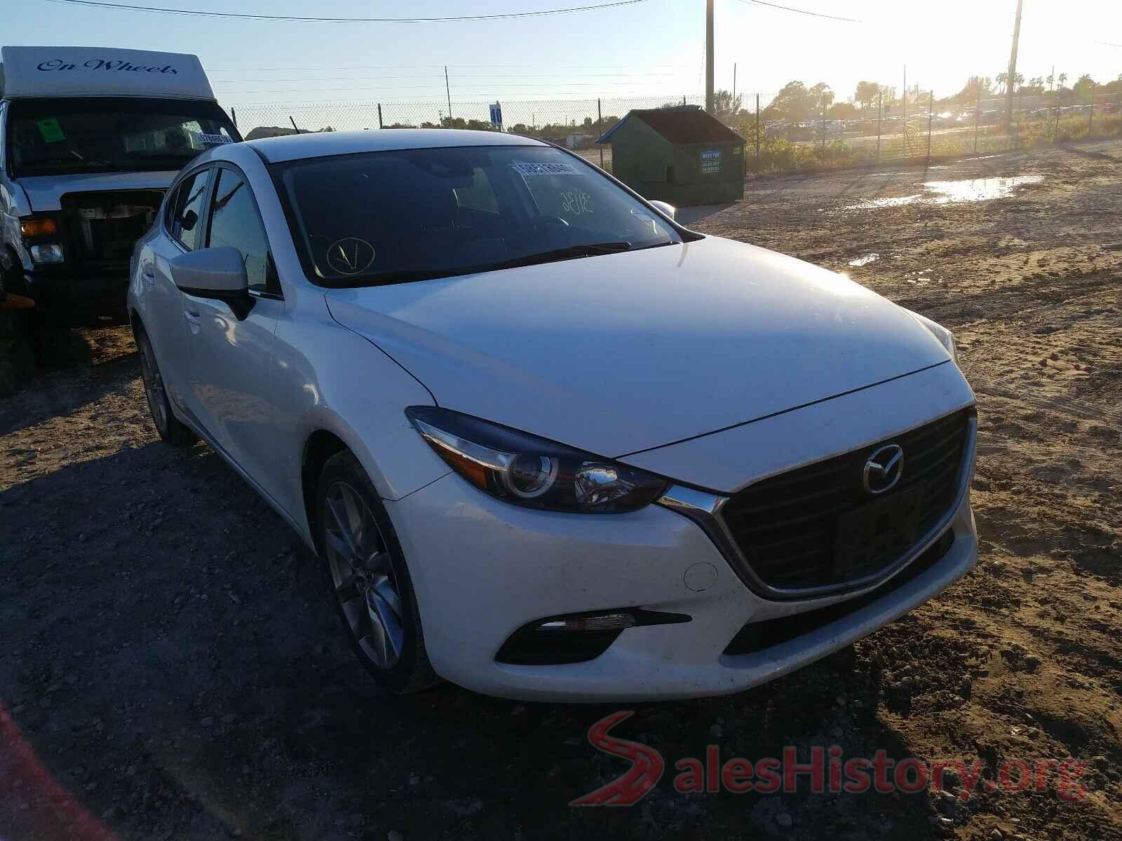 3MZBN1L79HM118305 2017 MAZDA 3