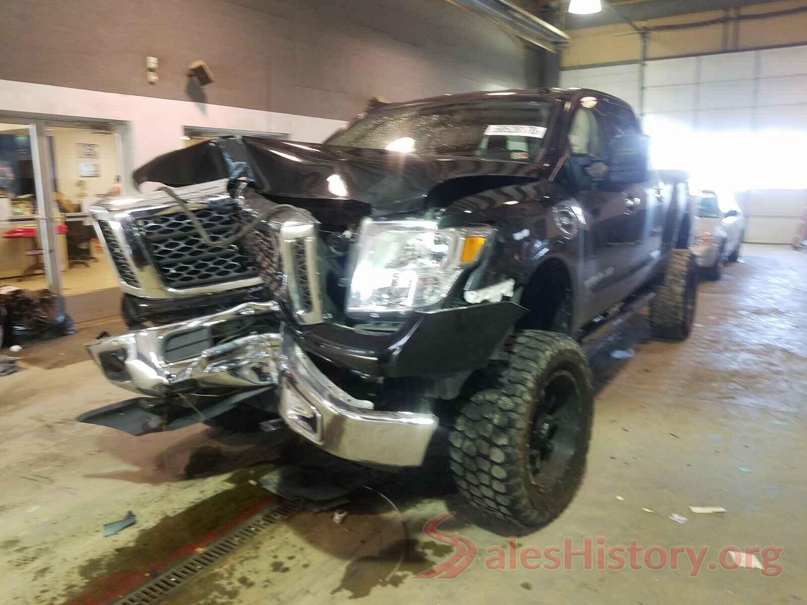 1N6AA1F34JN529042 2018 NISSAN TITAN