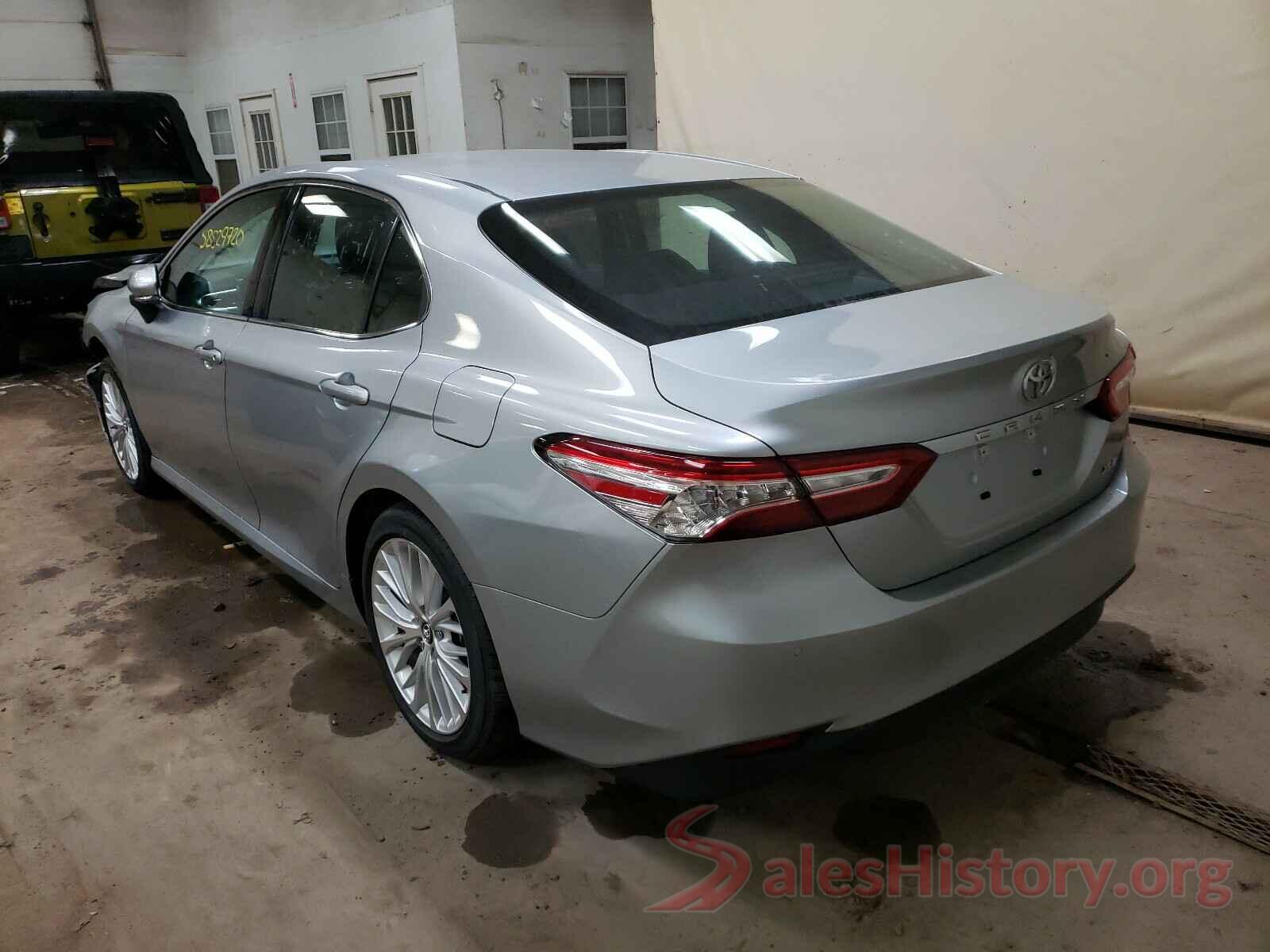 4T1B11HK3JU133469 2018 TOYOTA CAMRY