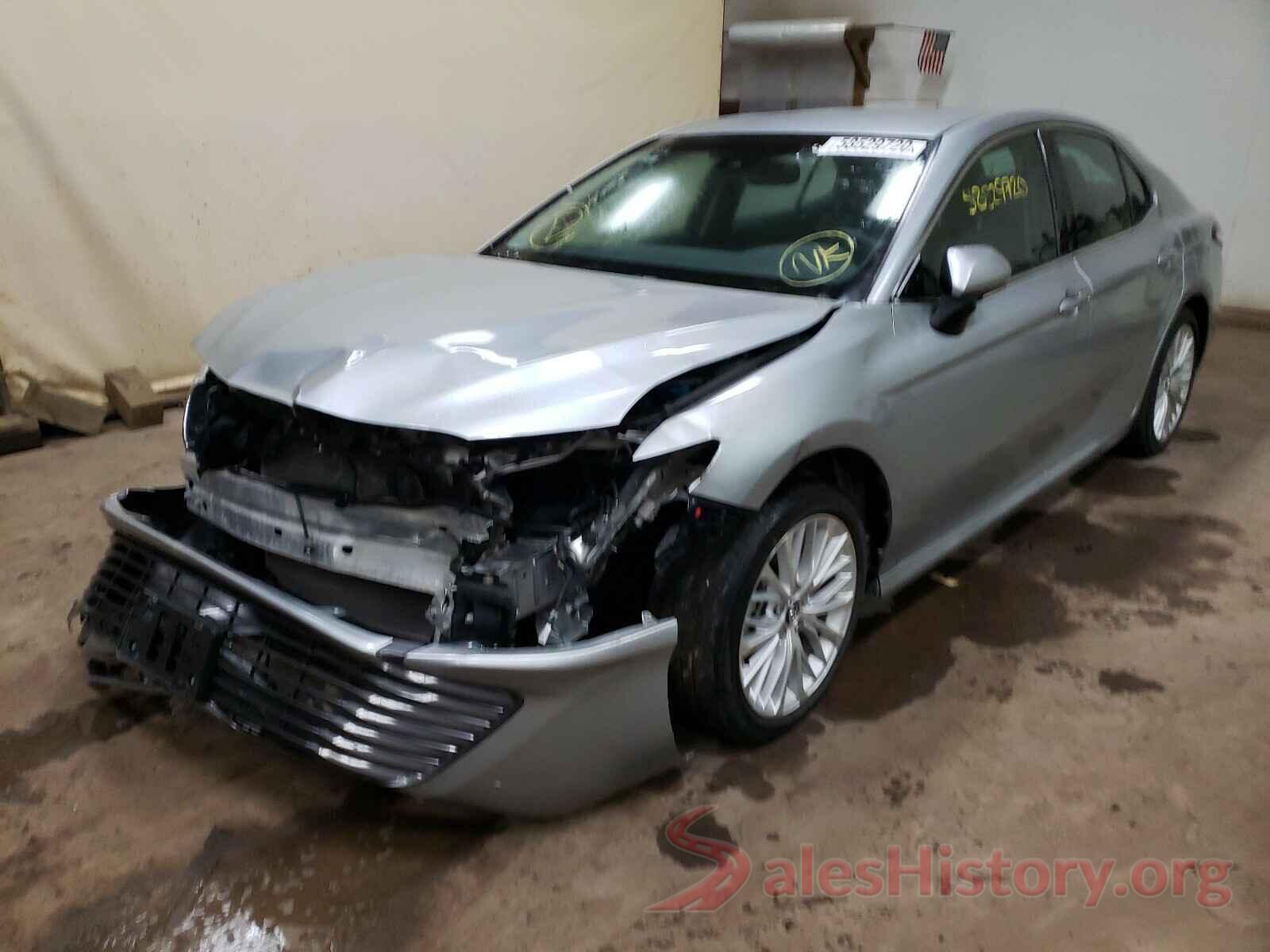 4T1B11HK3JU133469 2018 TOYOTA CAMRY