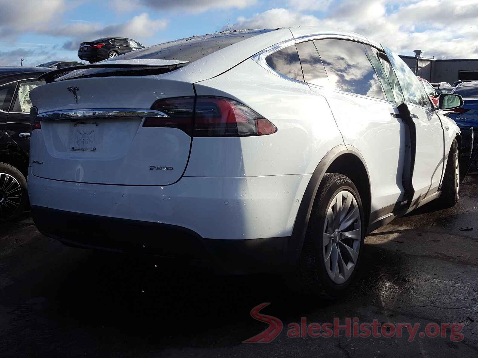 5YJXCBE48GF000689 2016 TESLA MODEL X