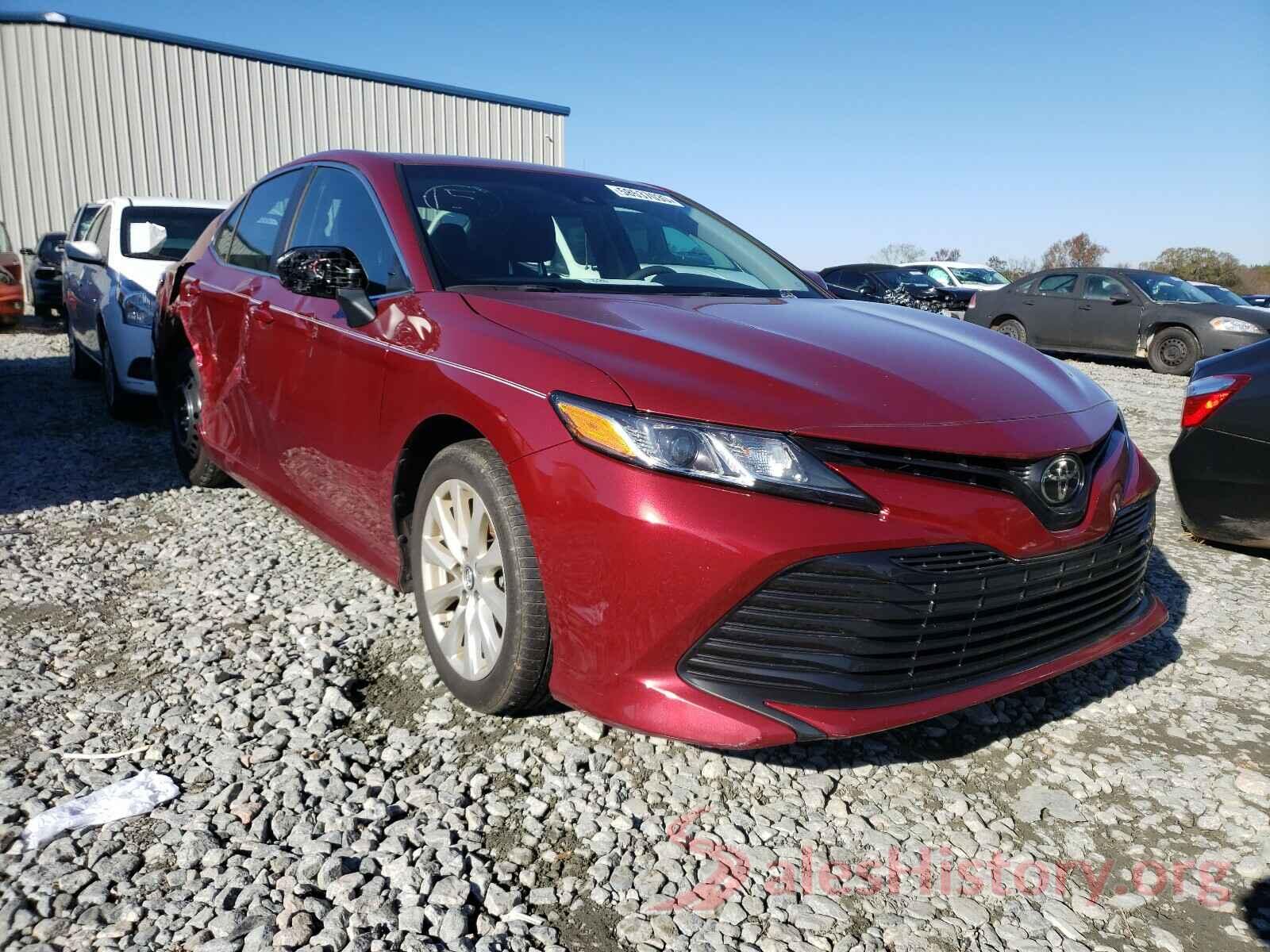 4T1B11HK7JU538699 2018 TOYOTA CAMRY