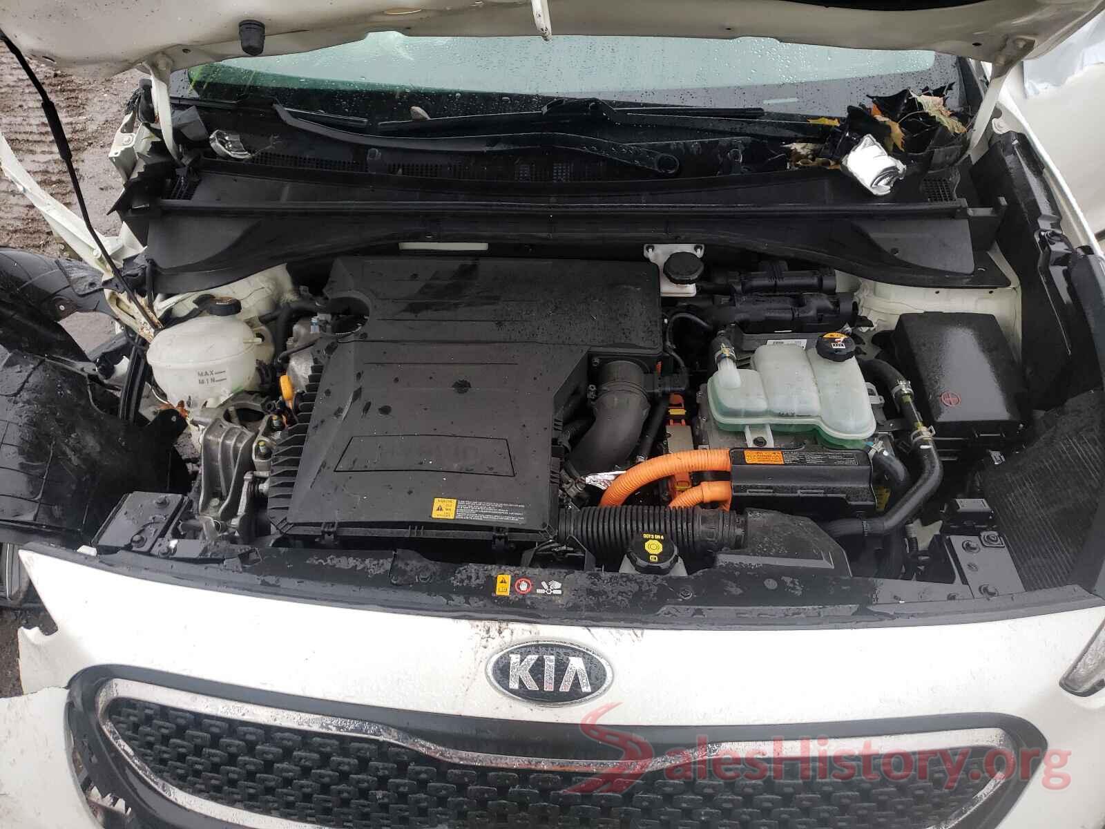 KNDCC3LC6H5089583 2017 KIA NIRO