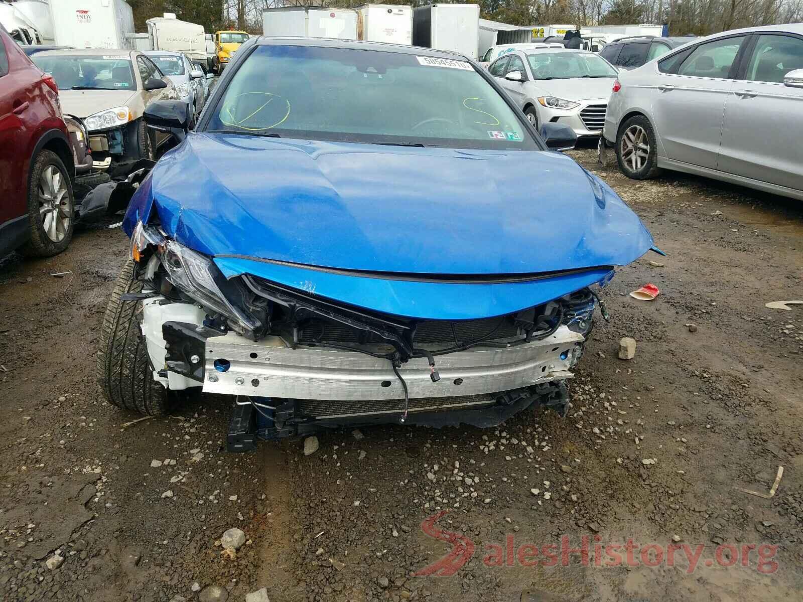 4T1B61HK9JU151332 2018 TOYOTA CAMRY