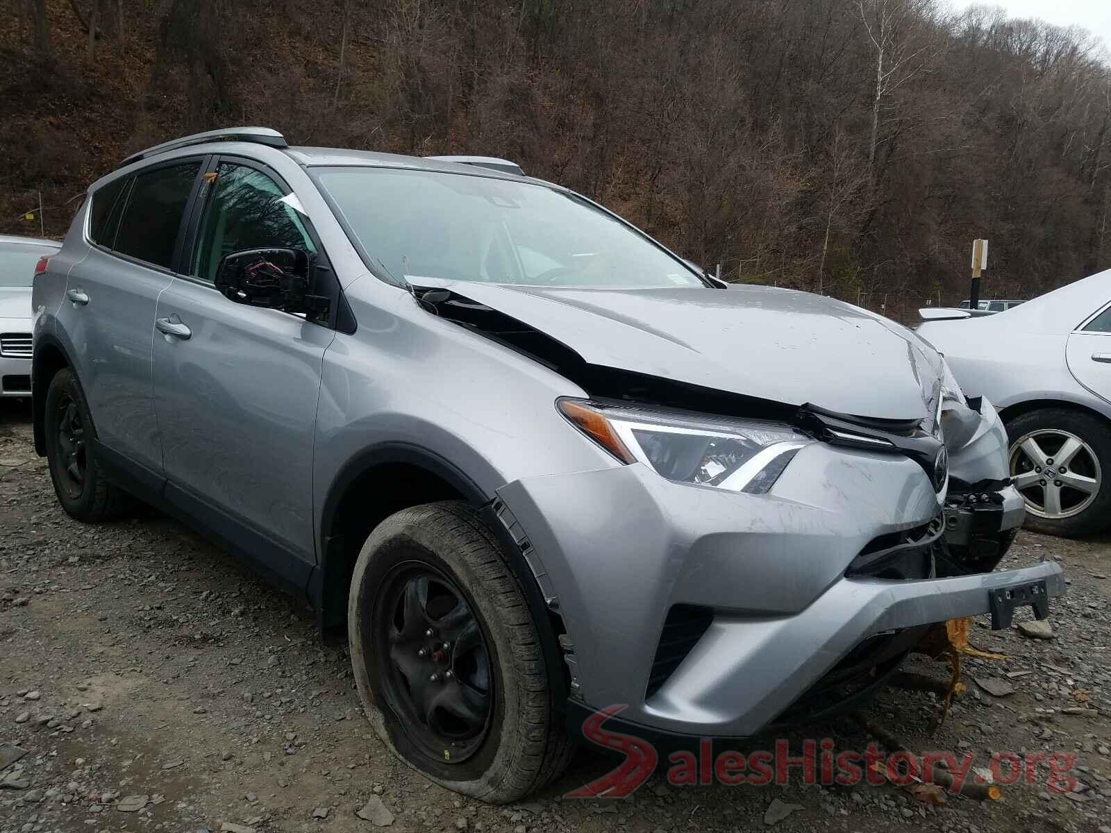 2T3BFREV2JW713804 2018 TOYOTA RAV4