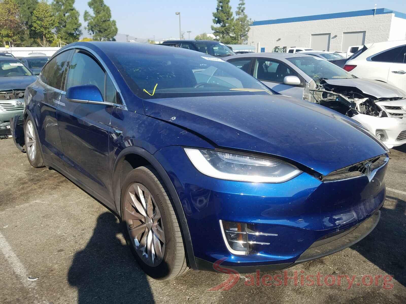 5YJXCAE23JF106483 2018 TESLA MODEL X