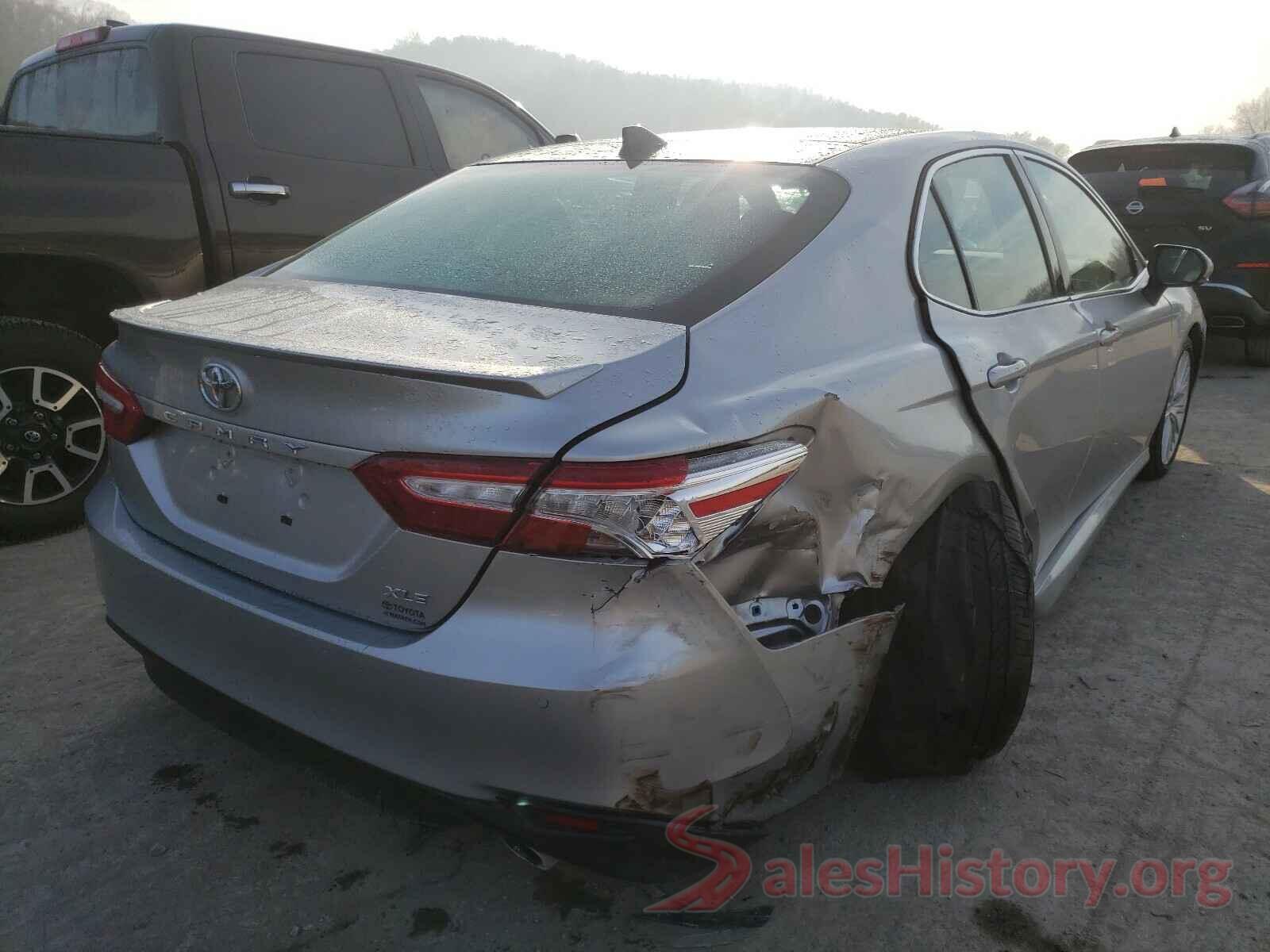 4T1B11HK2JU055296 2018 TOYOTA CAMRY