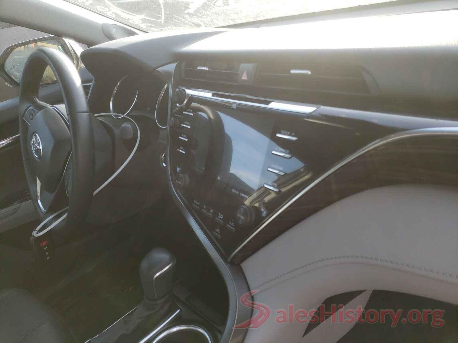 4T1B11HK2JU055296 2018 TOYOTA CAMRY