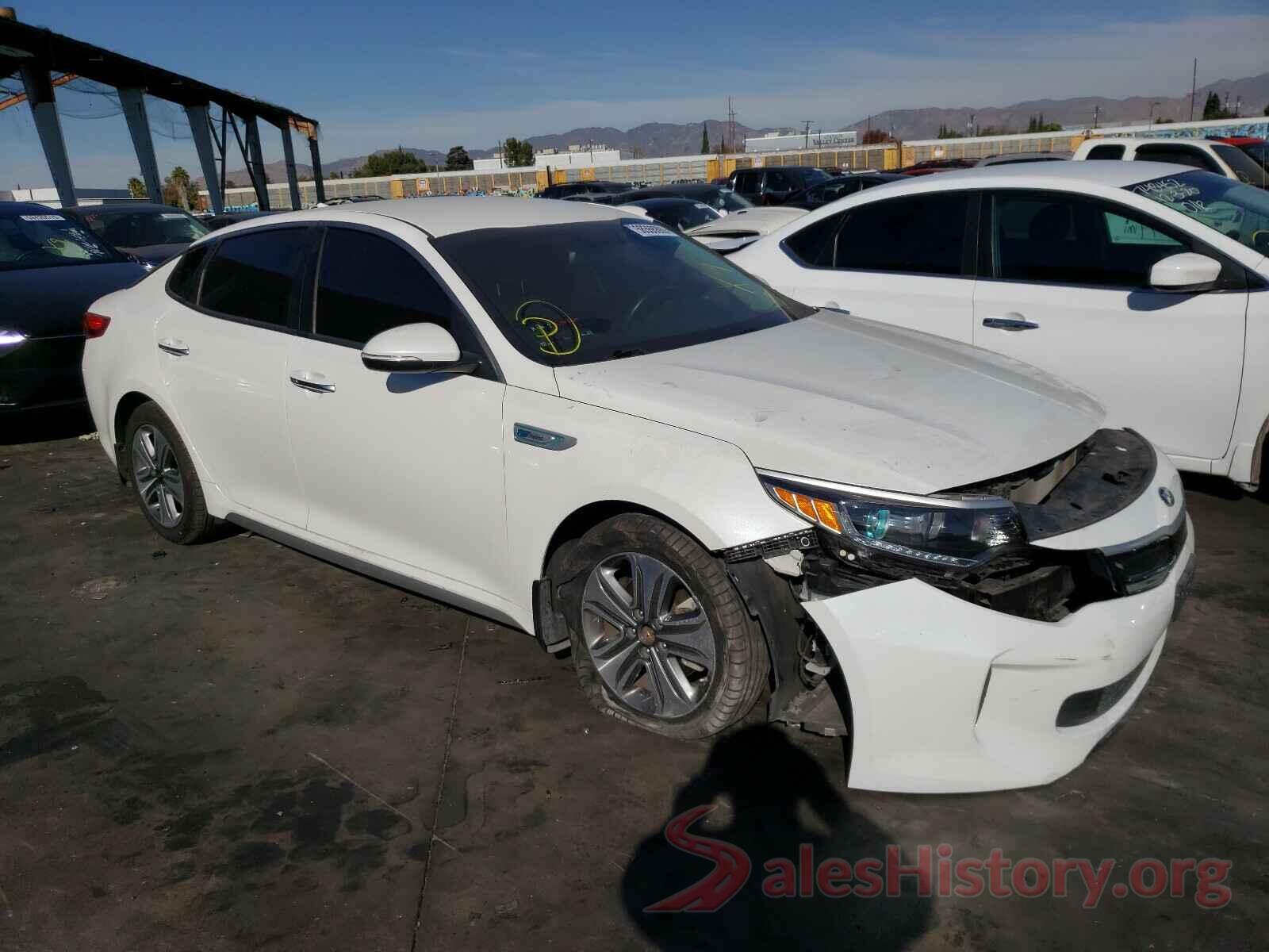 KNAGU4LC0H5007591 2017 KIA OPTIMA