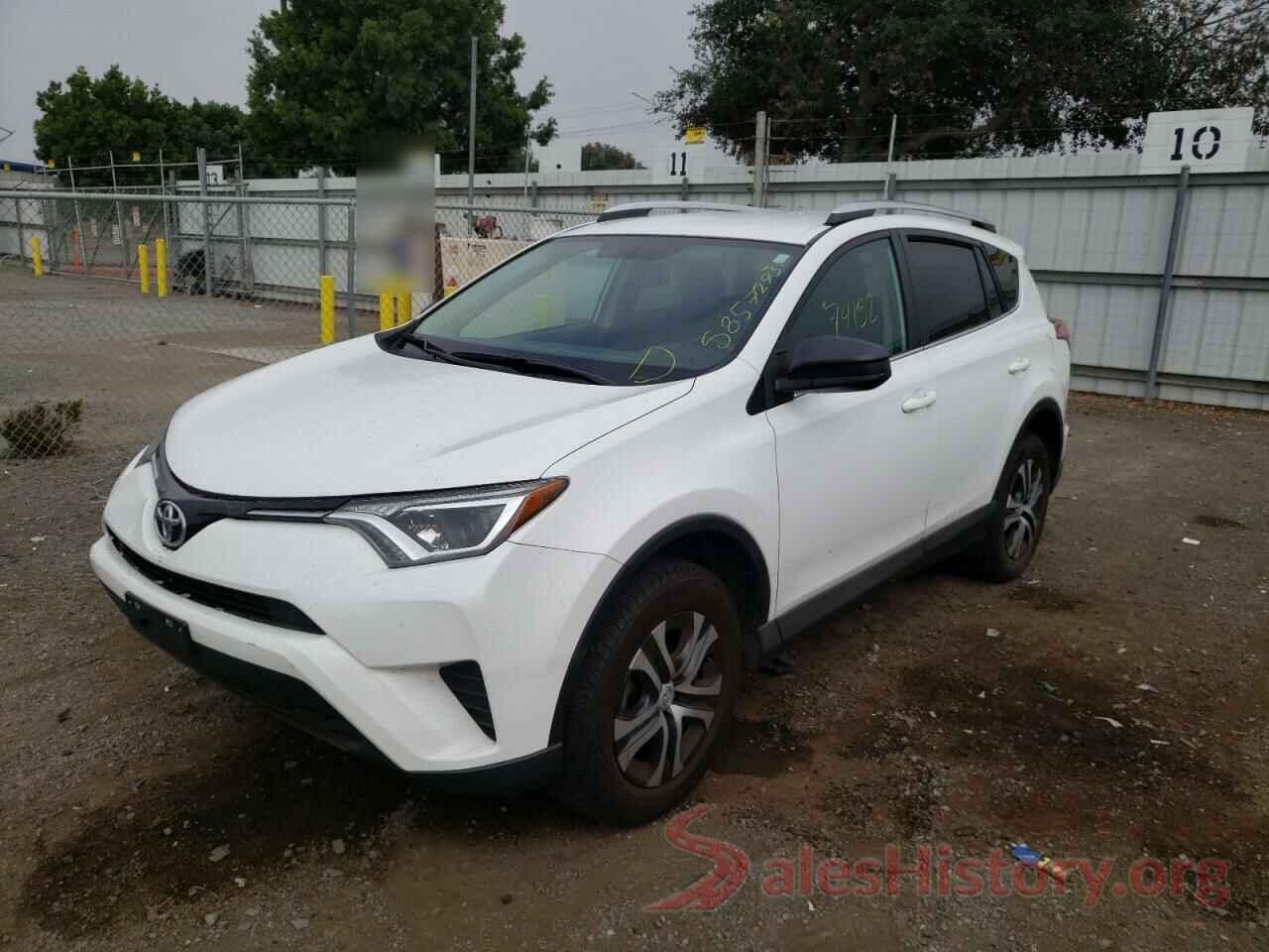 2T3BFREV3GW439943 2016 TOYOTA RAV4