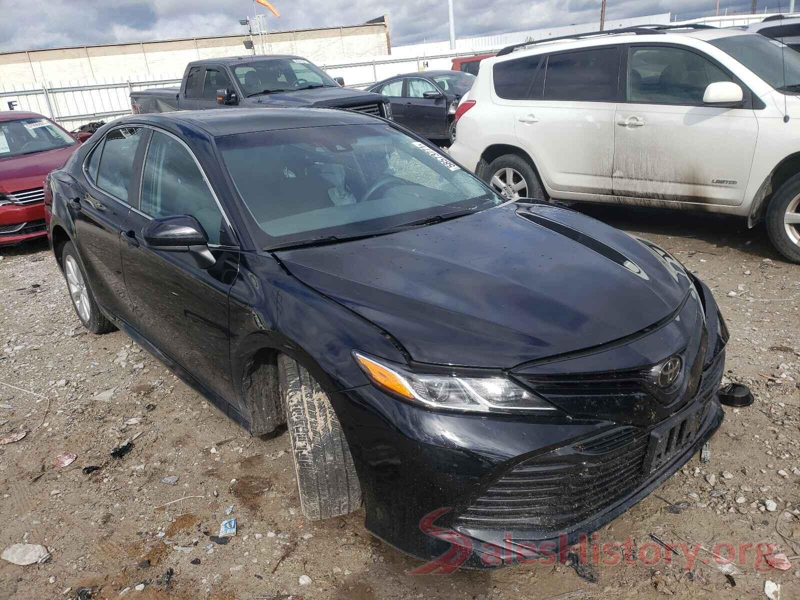 4T1B11HK9JU604198 2018 TOYOTA CAMRY