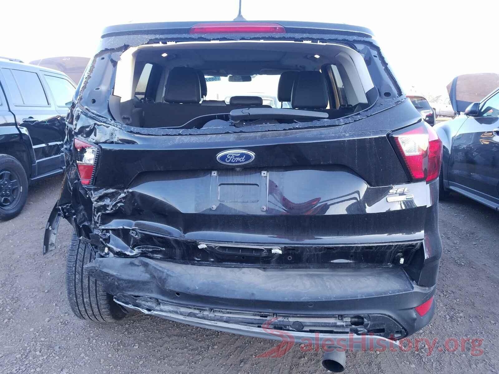 1FMCU9HD7KUA59762 2019 FORD ESCAPE