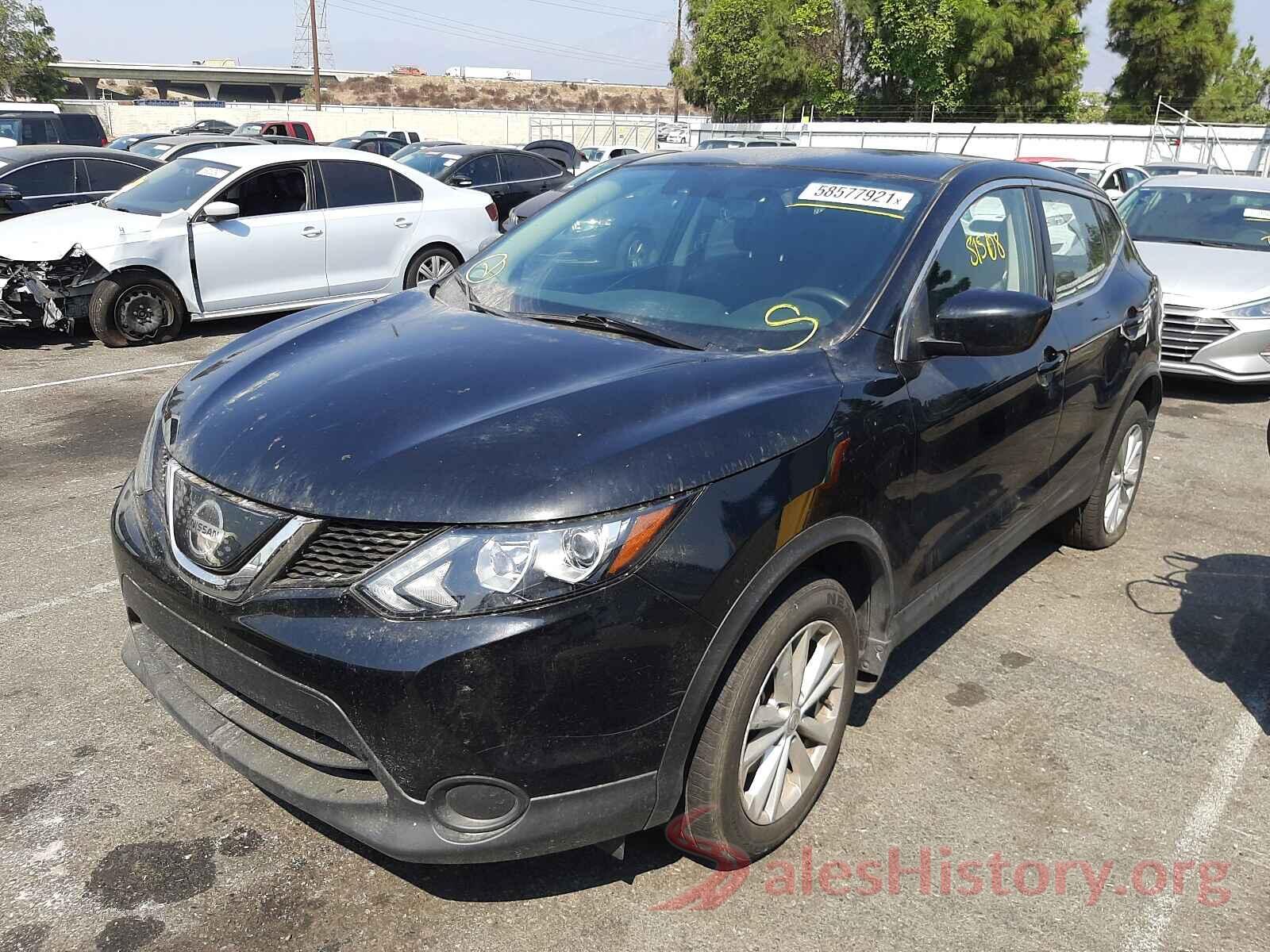 JN1BJ1CP0JW161860 2018 NISSAN ROGUE