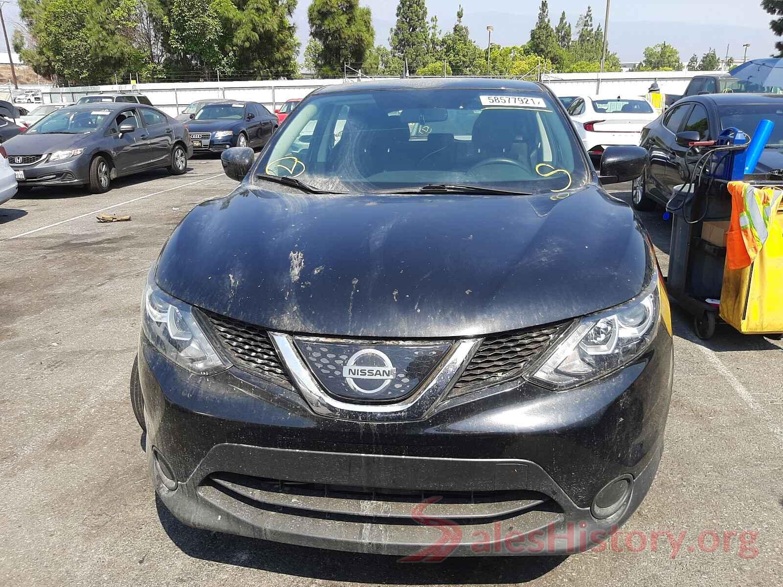 JN1BJ1CP0JW161860 2018 NISSAN ROGUE