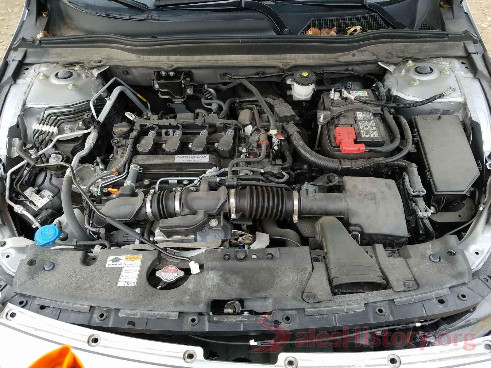 1HGCV1F14JA095888 2018 HONDA ACCORD