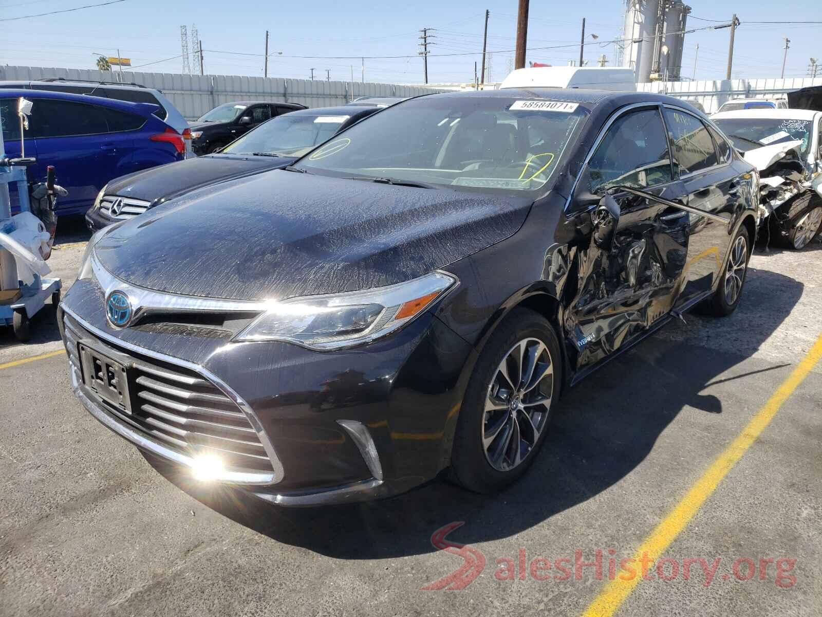 4T1BD1EB2JU063085 2018 TOYOTA AVALON