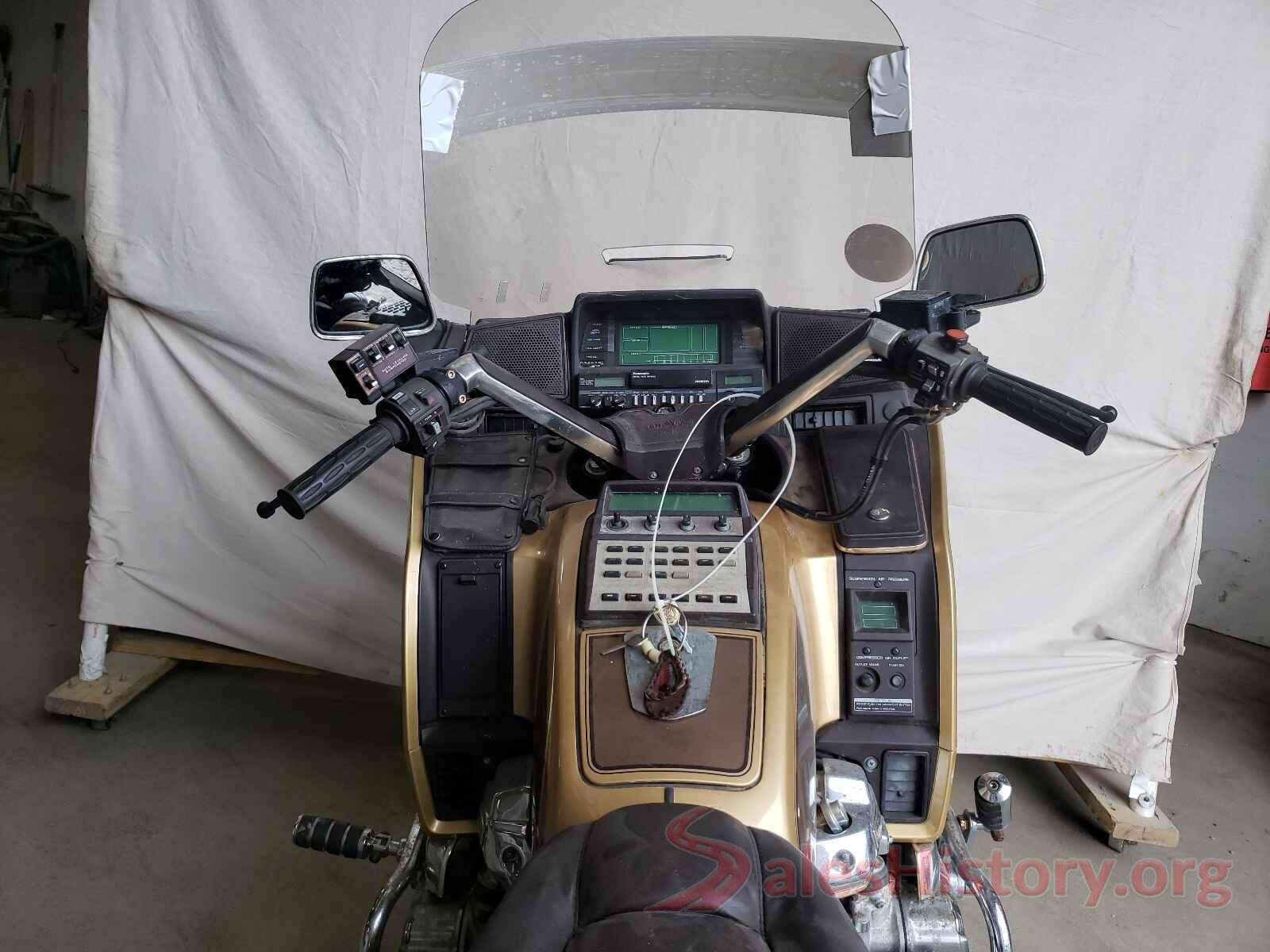 1HFSC1468FA120657 1985 HONDA GL CYCLE