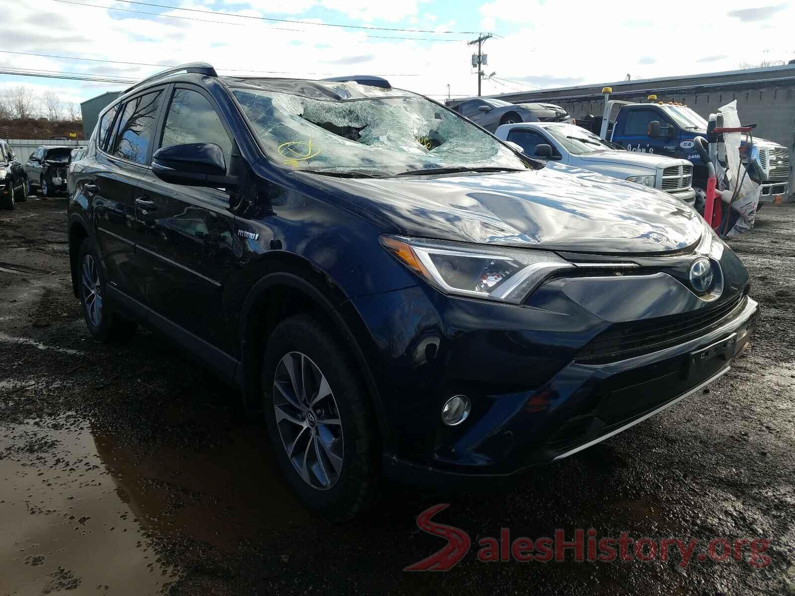 JTMRJREV4JD217882 2018 TOYOTA RAV4